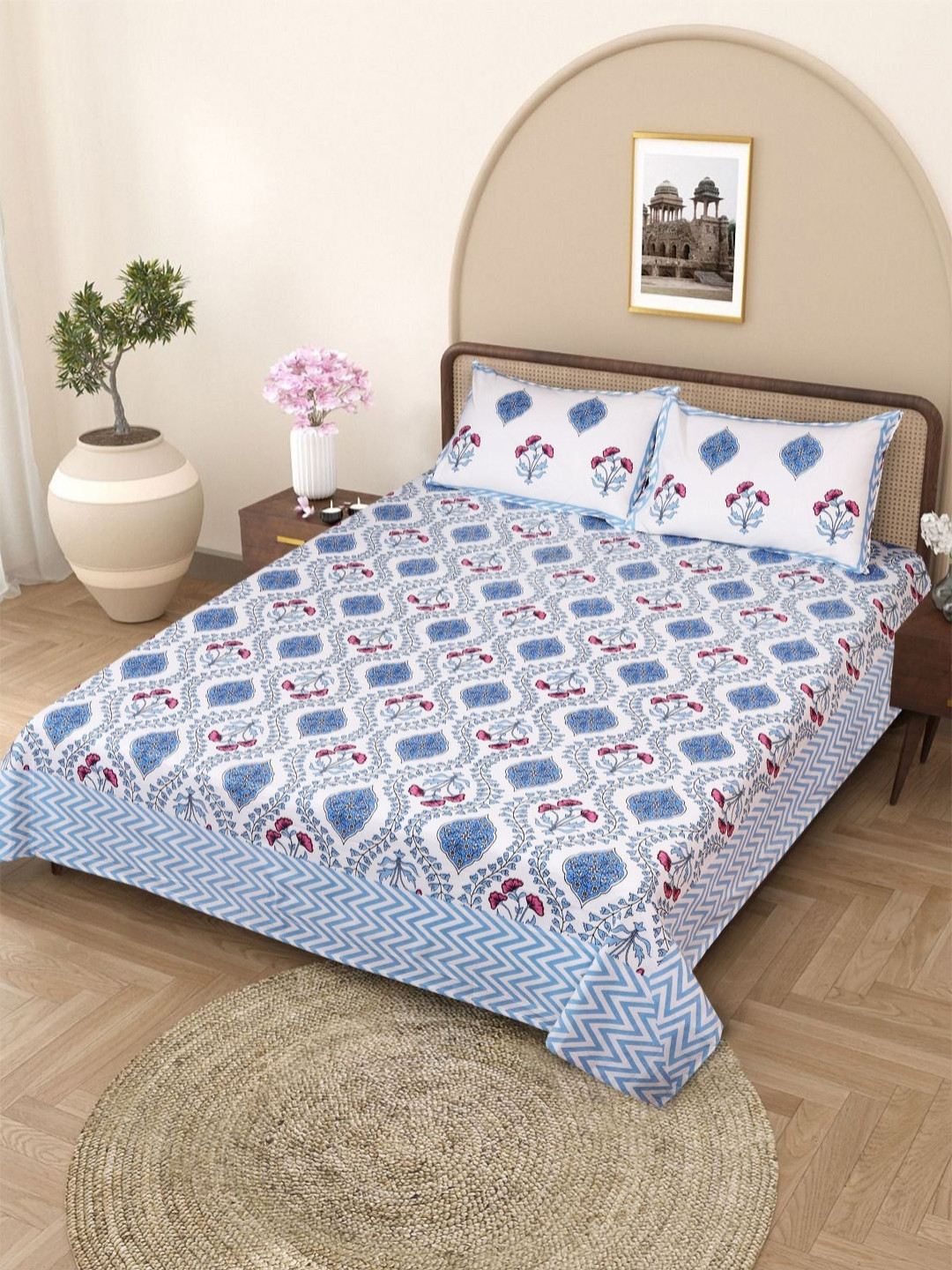 

Myntra Elegant Homes White Ethnic Motifs Pure Cotton 210TC King Bedsheet & 2 Pillow Covers