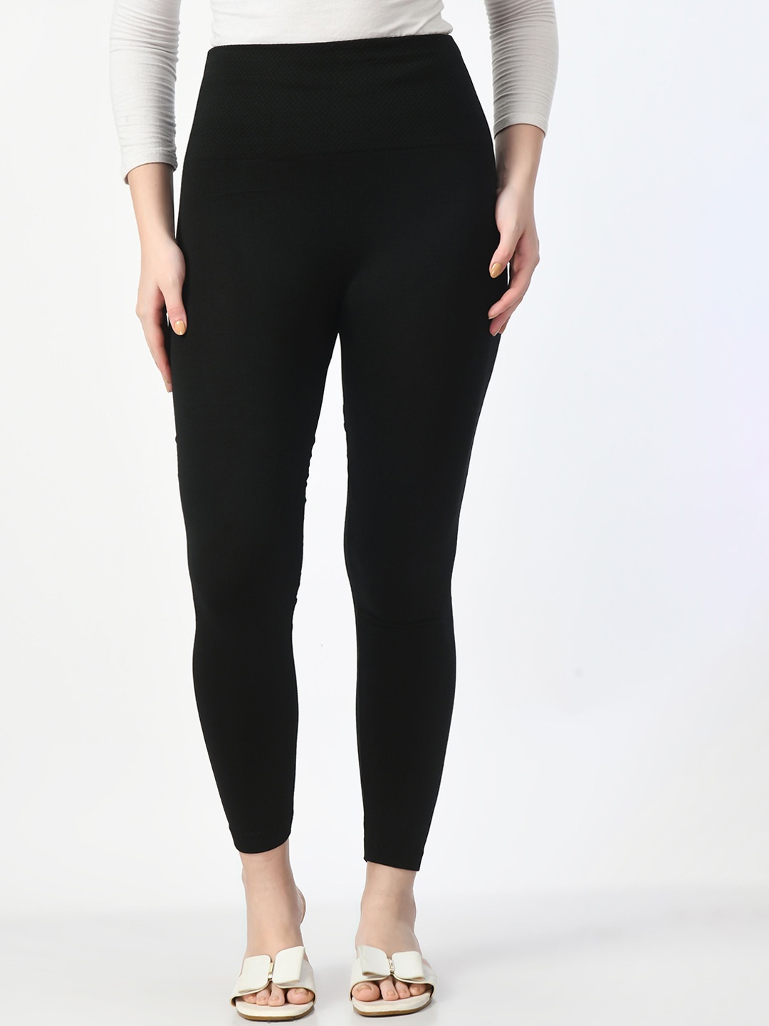 

JMT Wear High Rise Stretchable Thermal Bottoms, Black