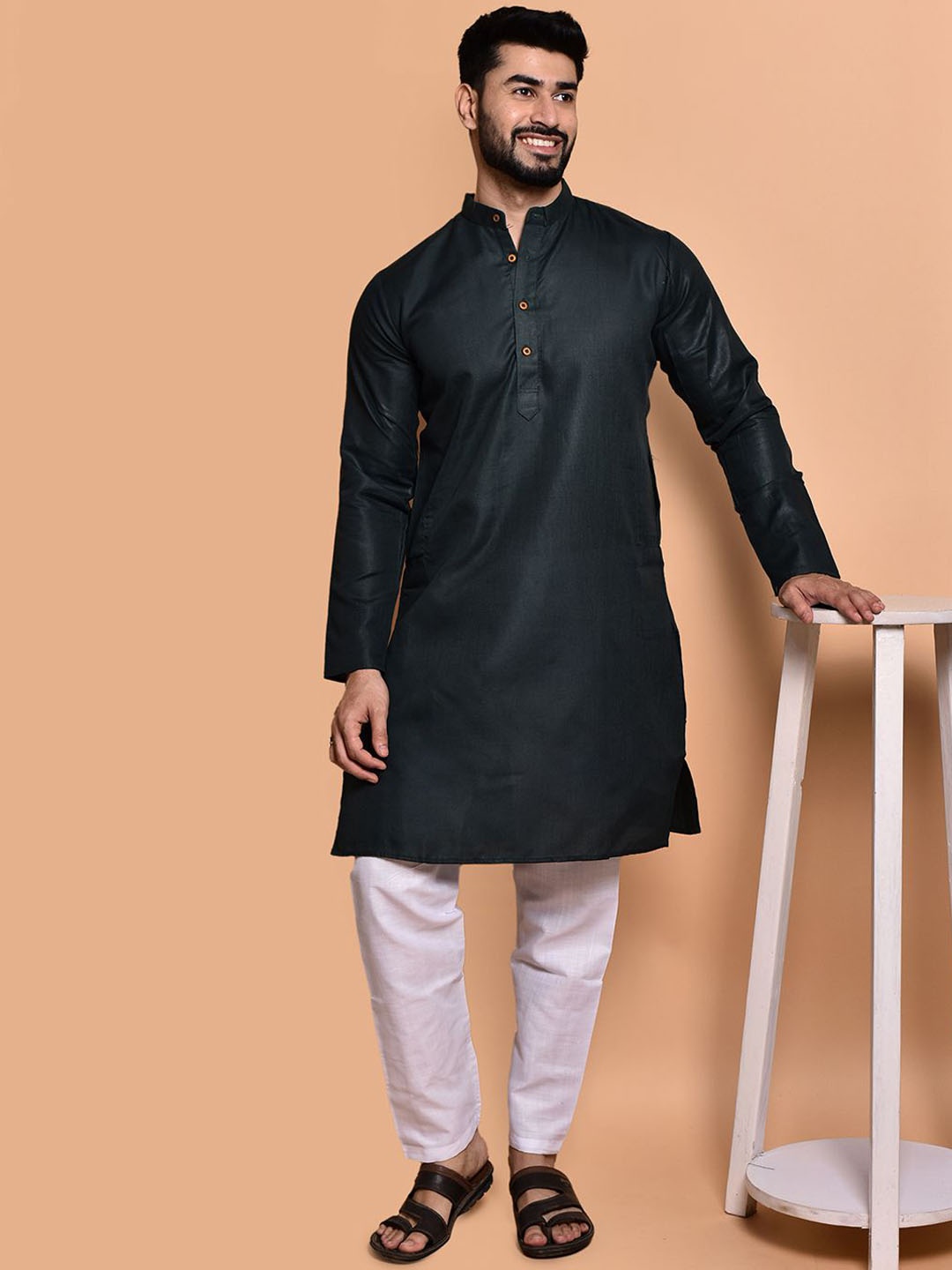 

PRINTCULTR Men Regular Pure Cotton Kurta with Trousers, Green