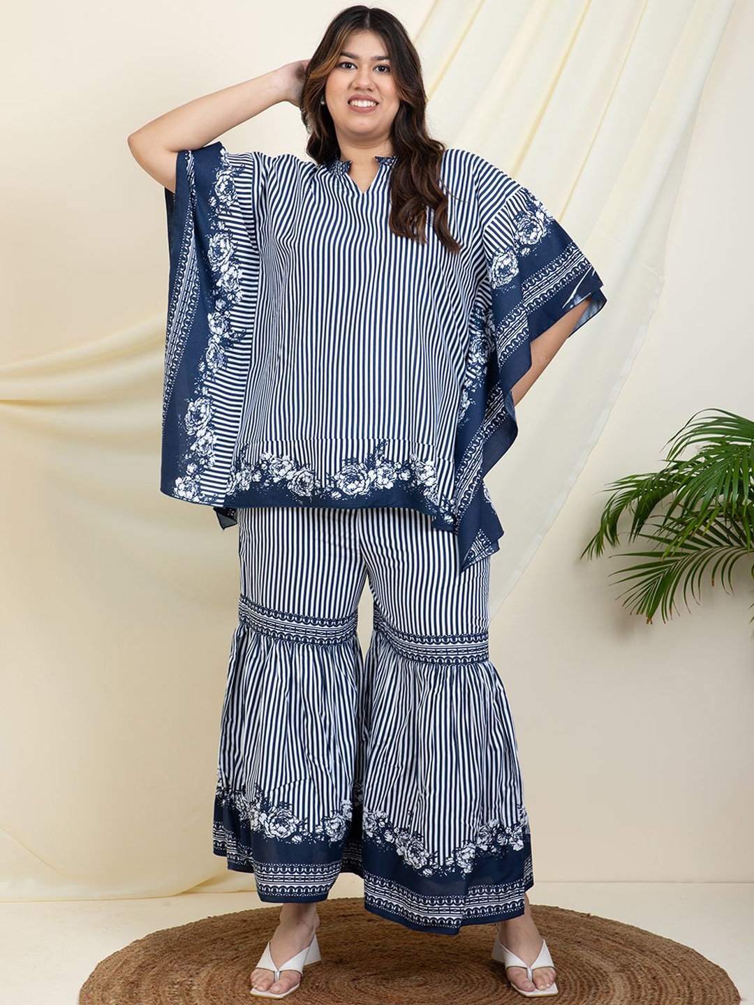 

DEEBACO Plus Size Striped Tunic With Sharara, Blue