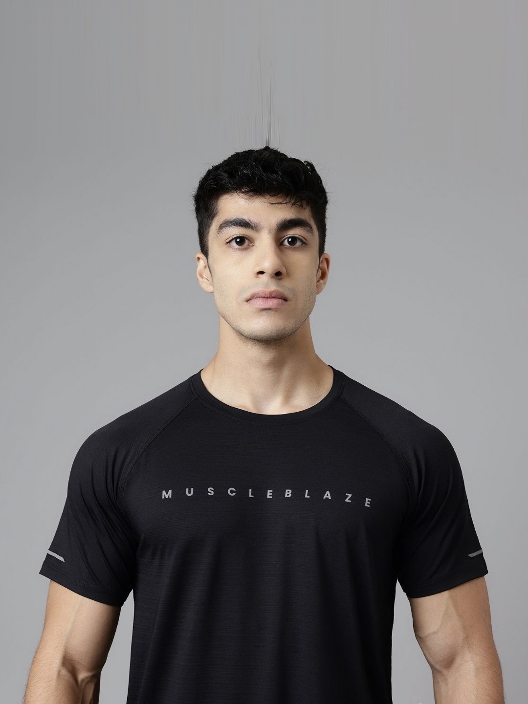 

MuscleBlaze Active T Shirt for Men for Gym & Sports Midnight Black
