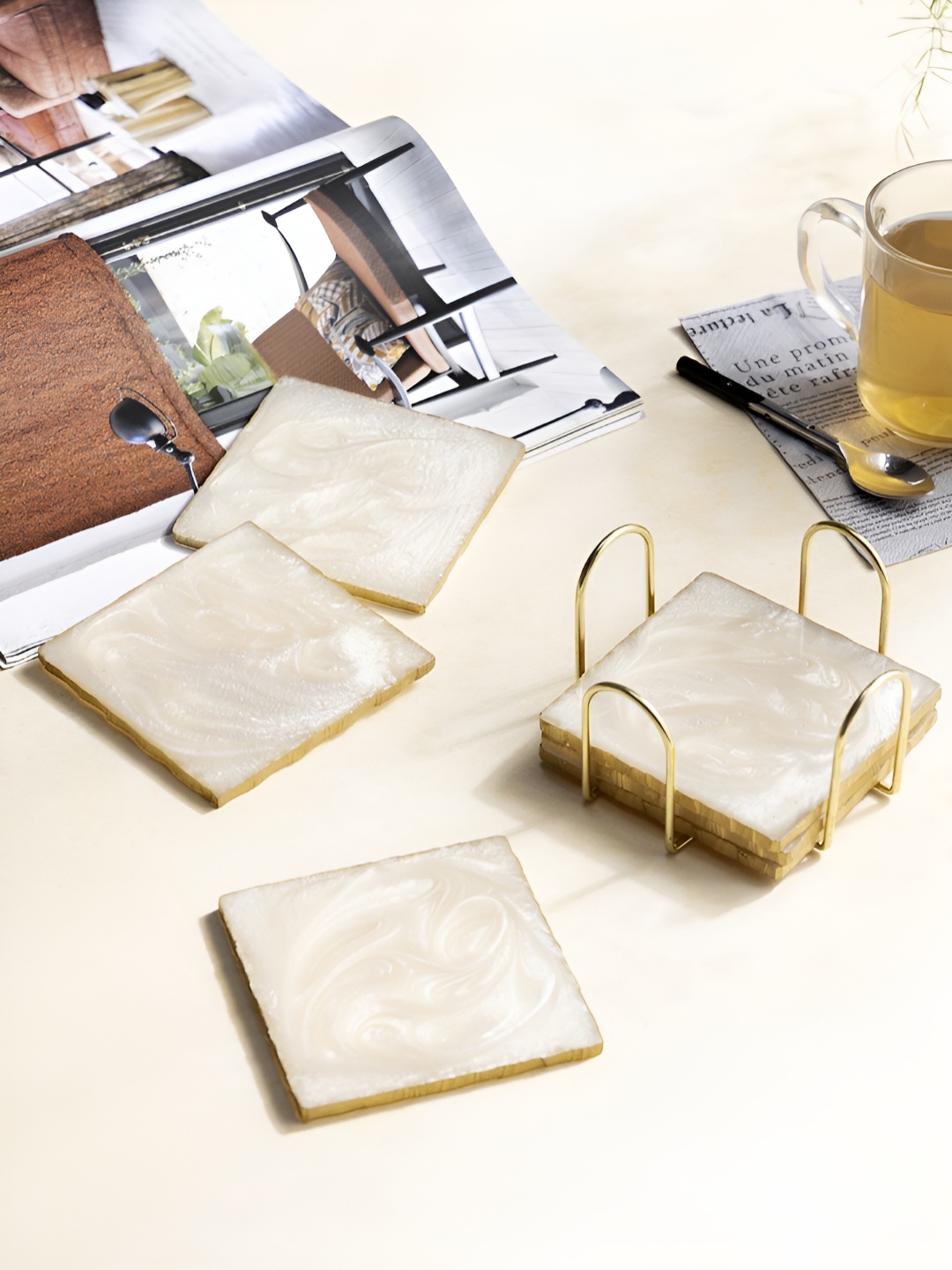 

DULI Off White Printed 6 Pieces Square Coasters With Stand