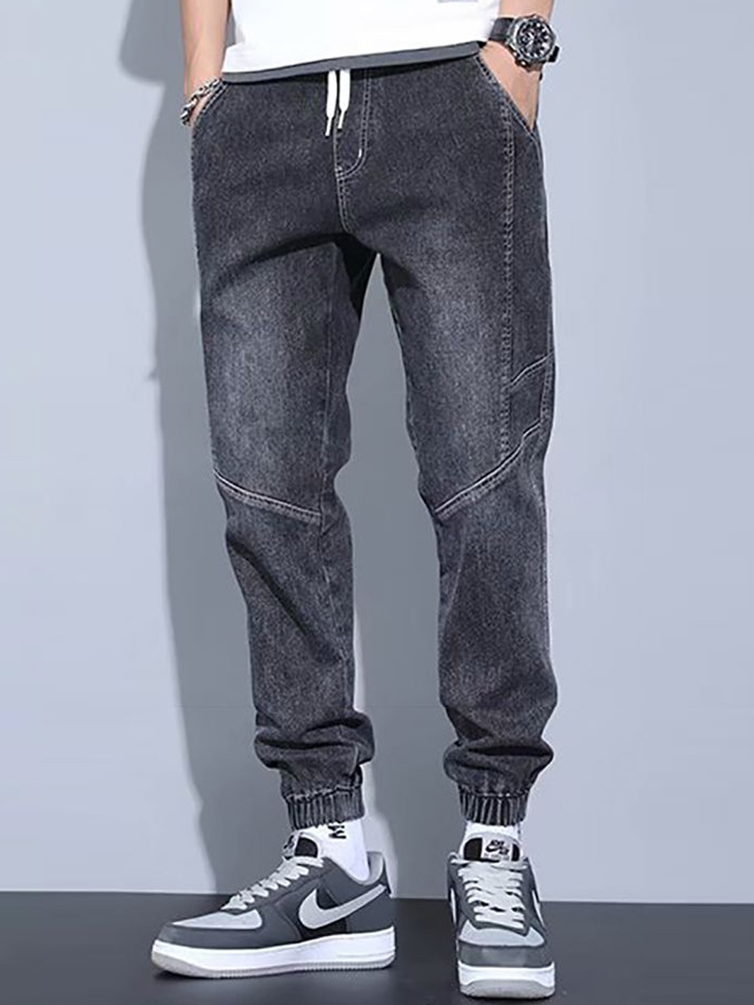 

StyleCast x Revolte Men Relaxed Fit Light Fade Jeans, Black