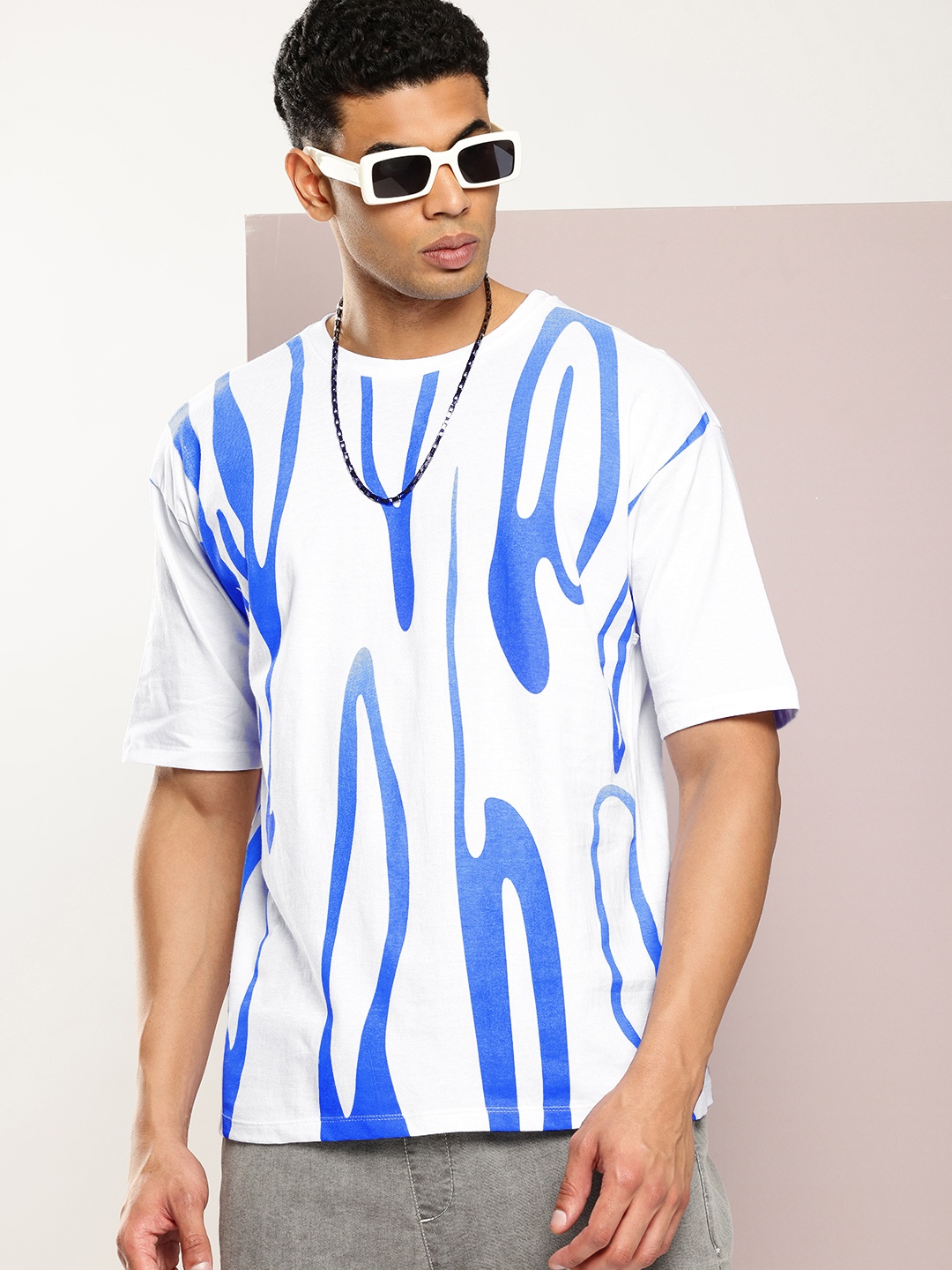 

Kook N Keech Abstract Printed Drop-Shoulder Sleeves Pure Cotton Oversized T-shirt, White