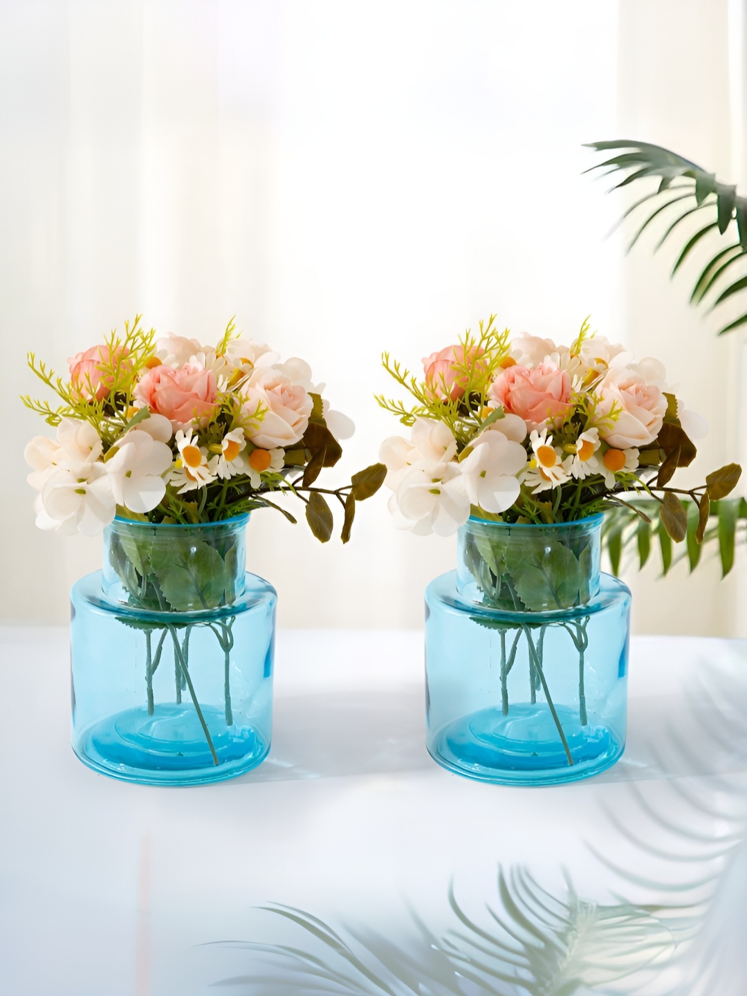 

The Better Home Blue 2 Pieces Glass Vases