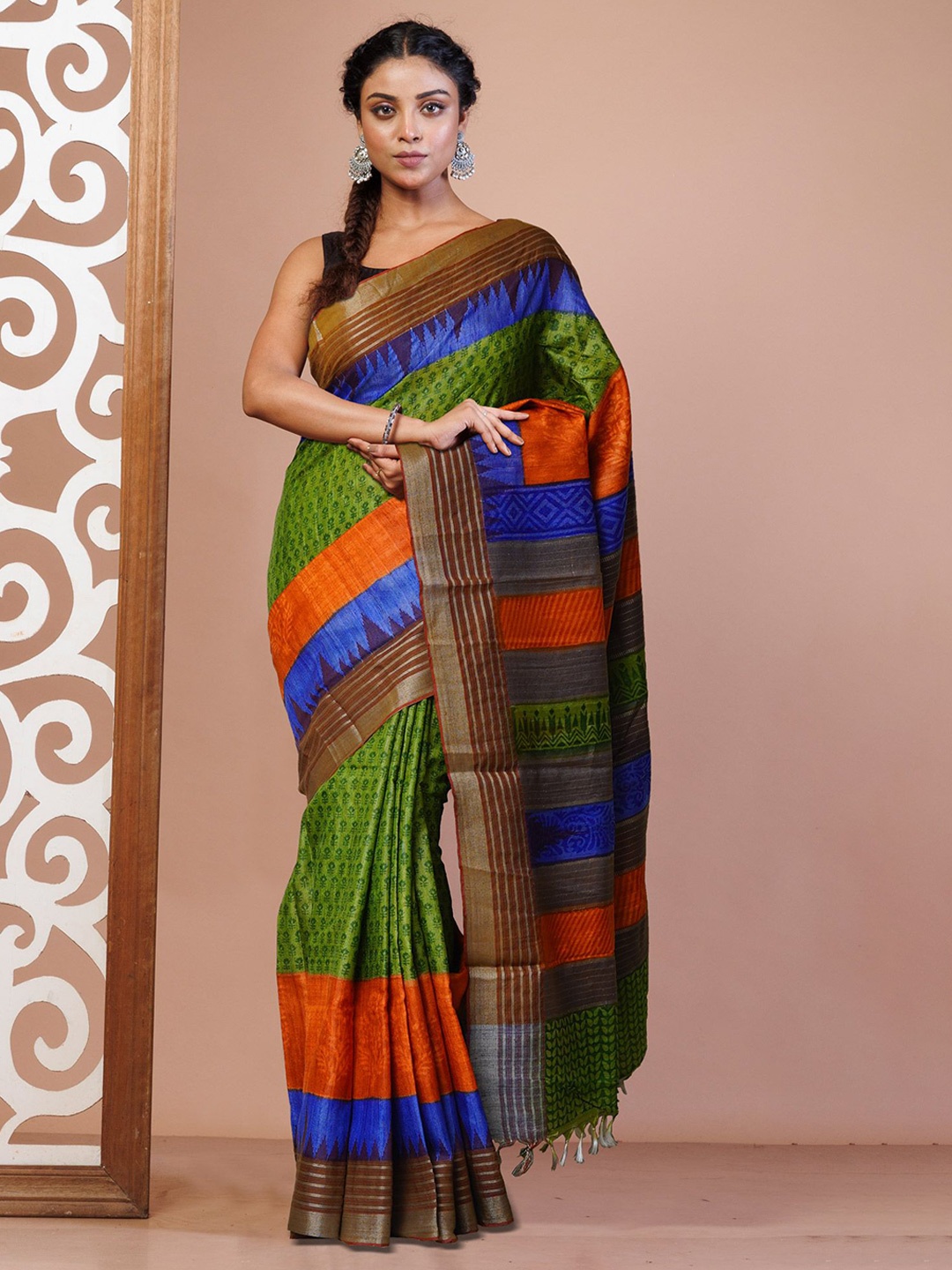 

Unnati Silks Ethnic Motifs Zari Pure Silk Handloom Tussar Saree, Olive