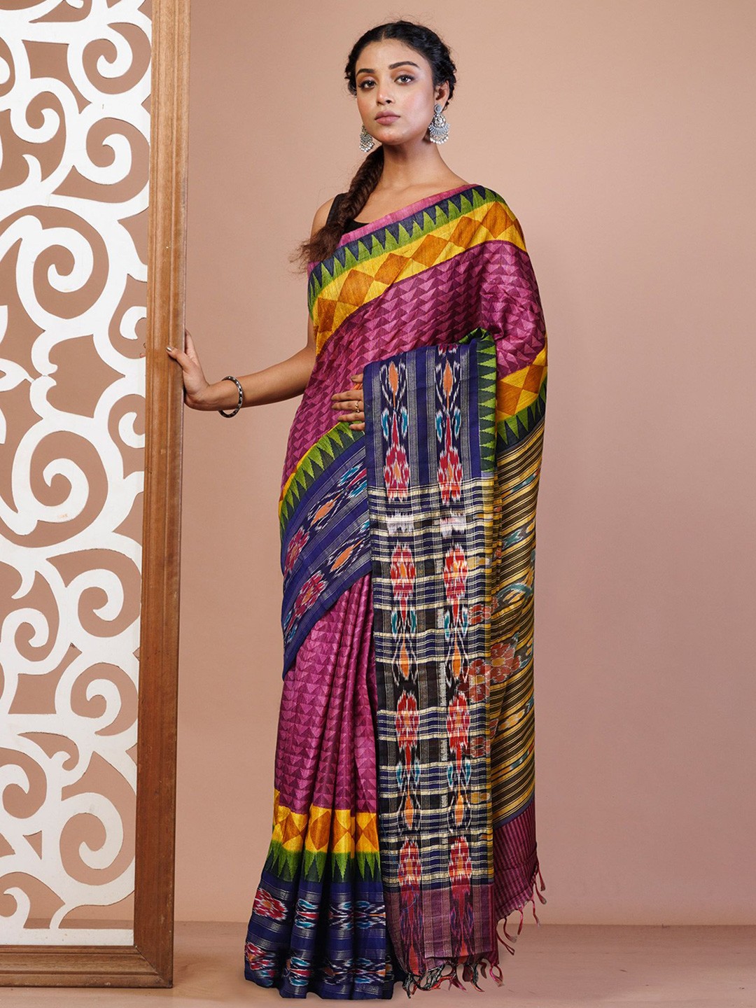

Unnati Silks Ethnic Motifs Pure Silk Handloom Tussar Saree, Pink