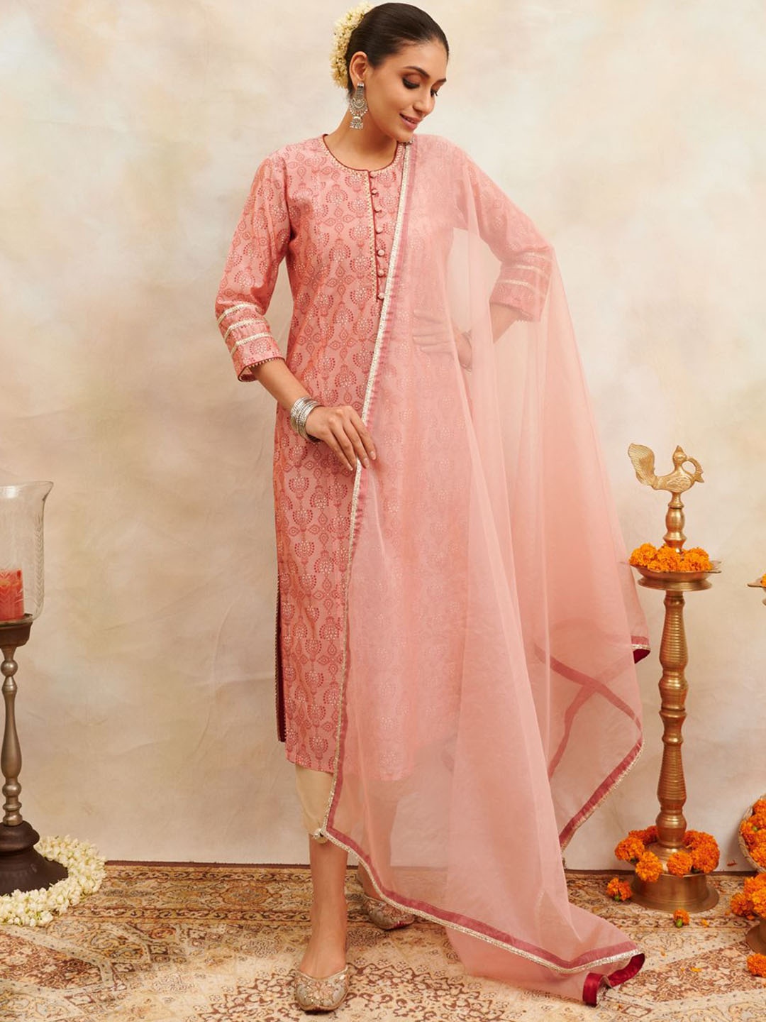 

Tahiliya Floral Printed Sequinned Chanderi Silk Straight Kurta, Rust