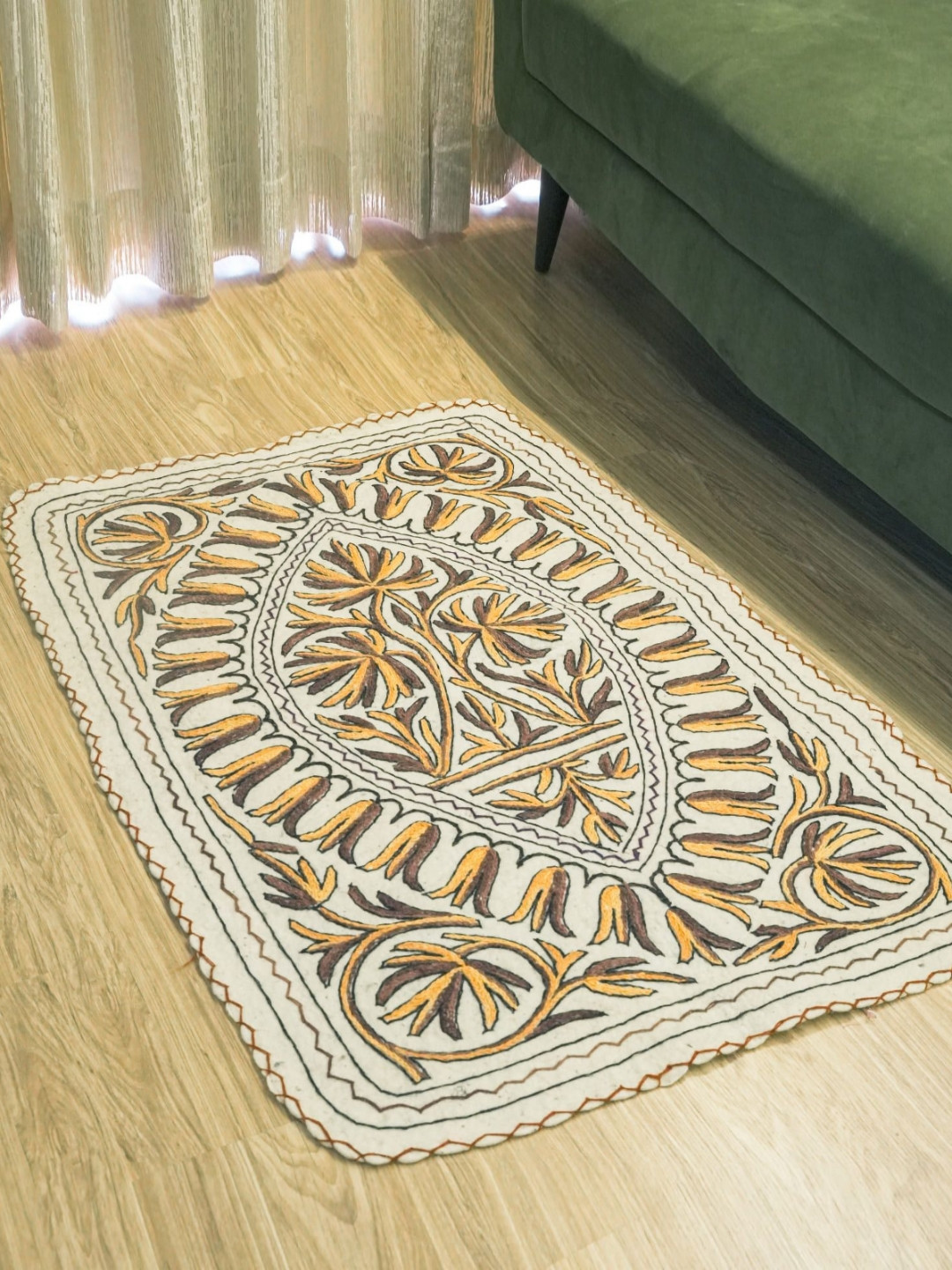 

Swadeh Living Room Rug - Earthy Embrace, White