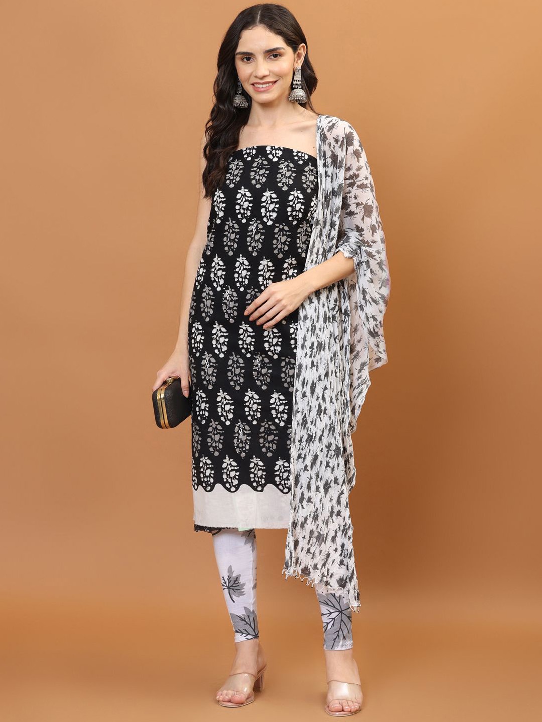 

Meena Bazaar Printed Unstitched Dress Material, Black