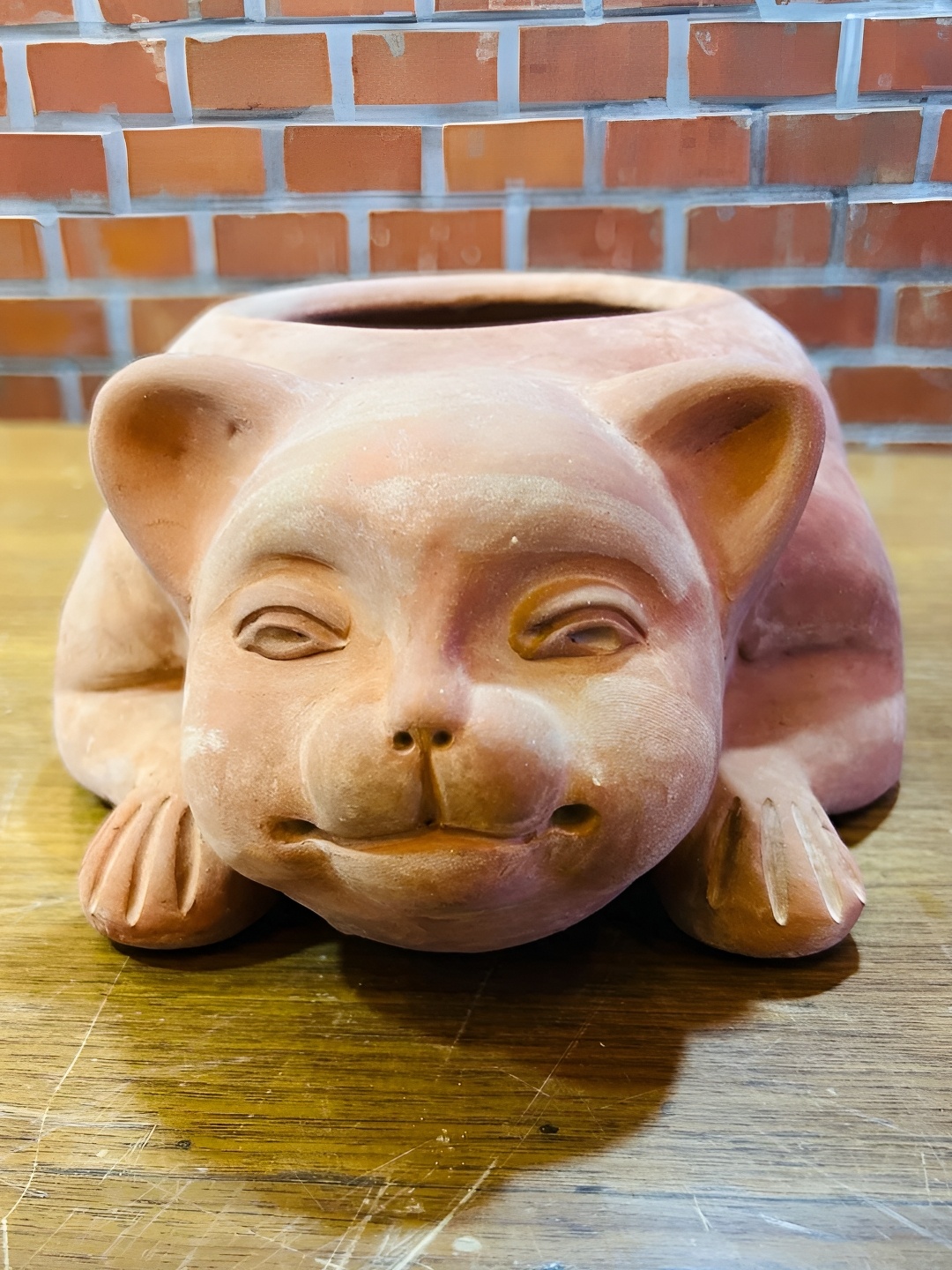 

Swadeh Companion Kitty Clay Planter, Brown