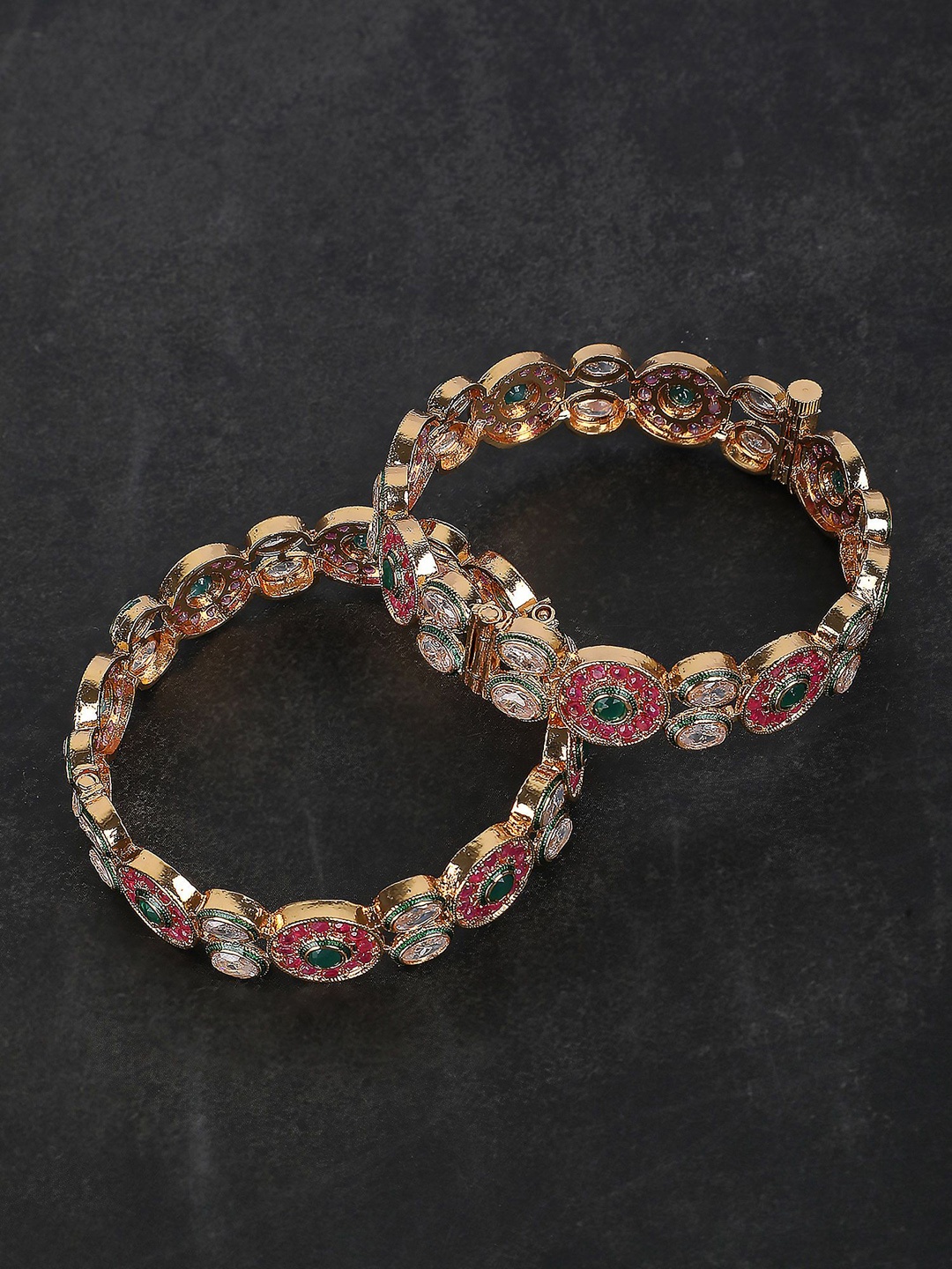 

AURAA TRENDS Set Of 2 Gold Plated Kundan Stone Studded Bangles
