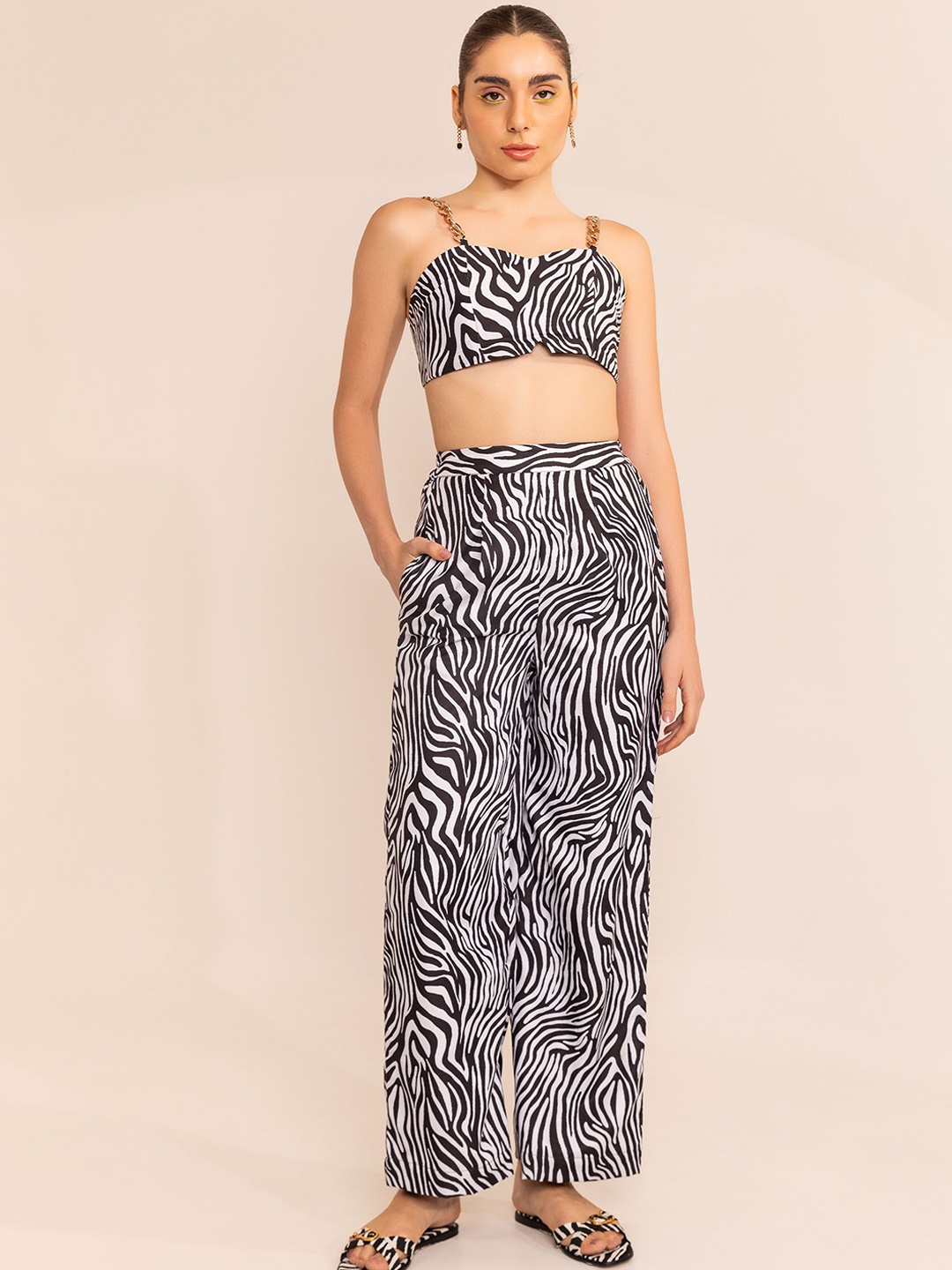 

KAORI BY SHREYA AGARWAL Printed Shoulder Straps Top & Trousers, Black