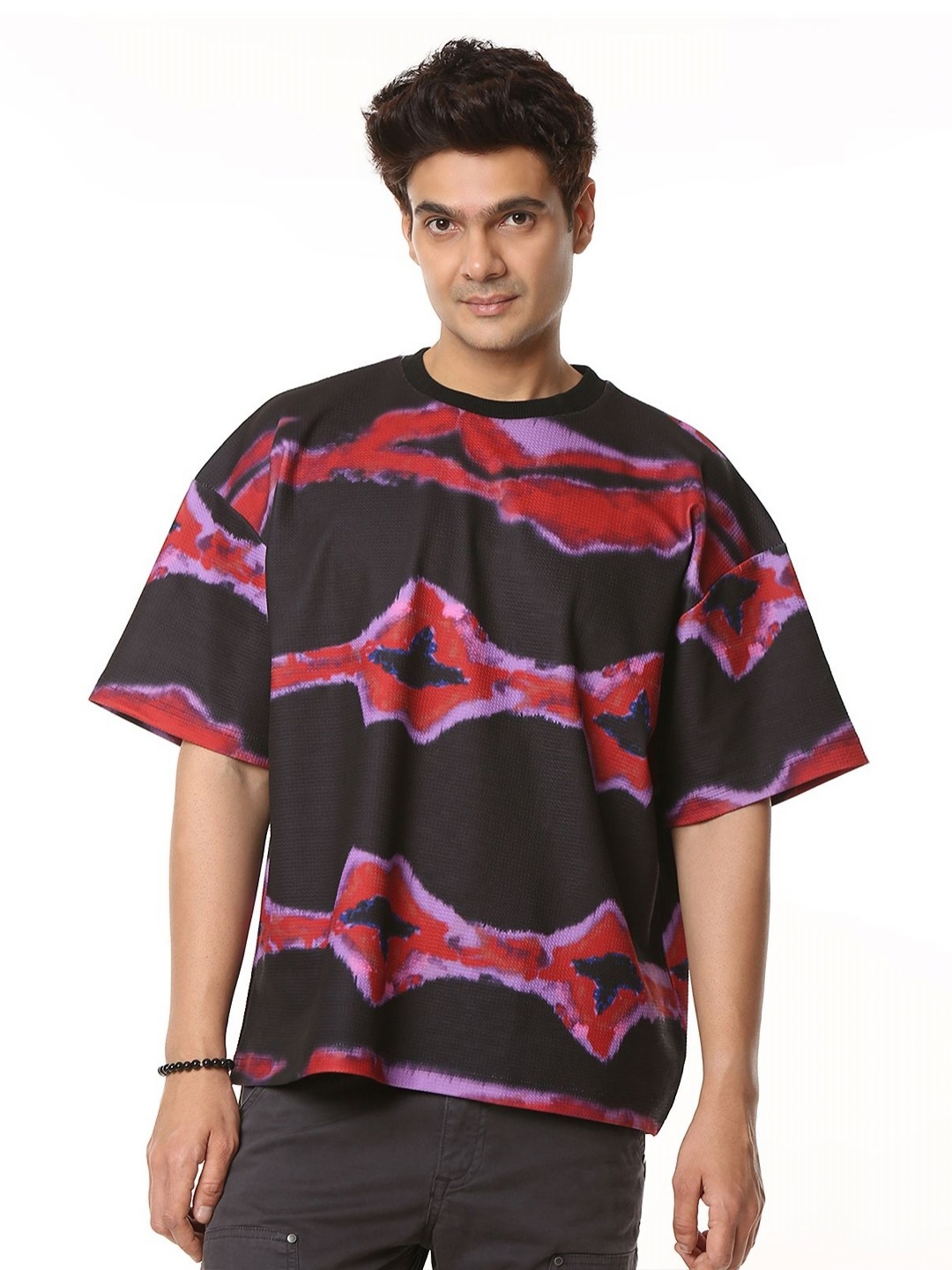 

Studd Muffyn Men Printed Oversized Drop-Shoulder Sleeves T-shirt, Black
