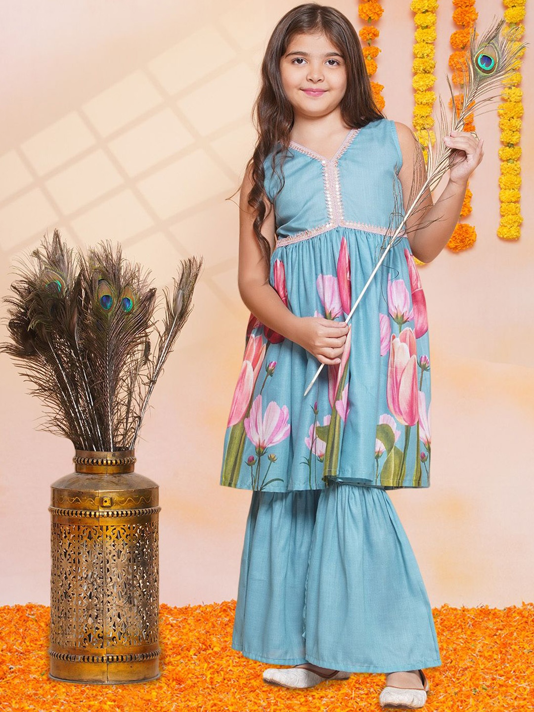

Bitiya by Bhama Girls Floral Printed Empire Gotta Patti Kurta with Sharara, Turquoise blue