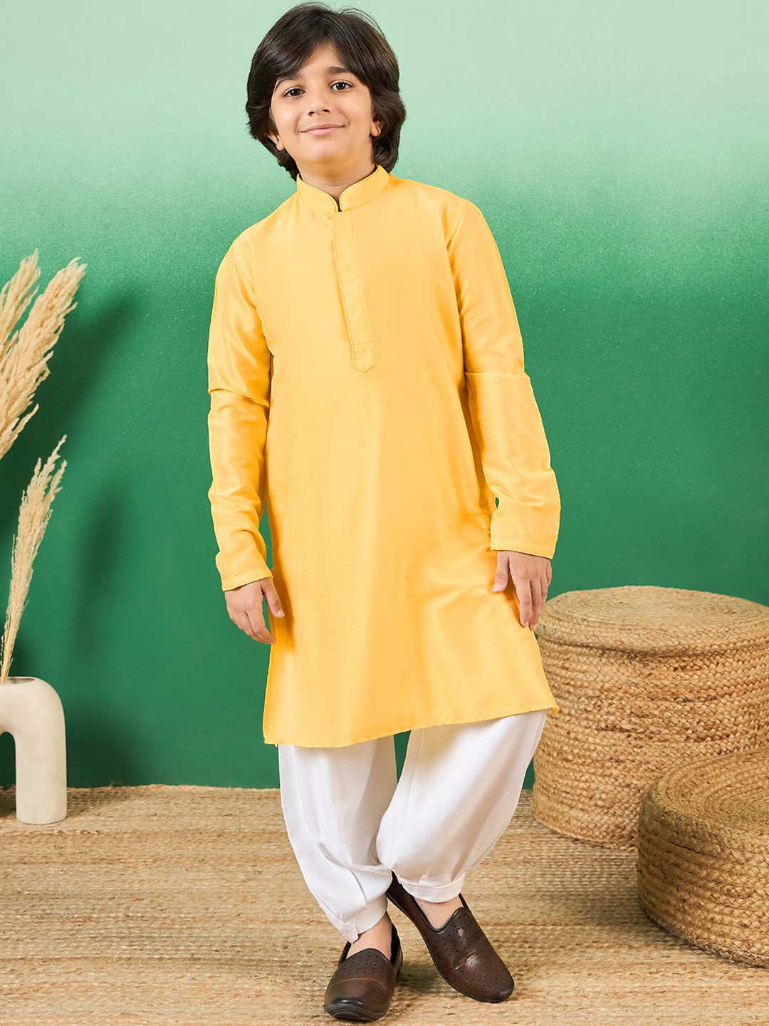 

Sangria Boys Kurta With Patiala, Yellow