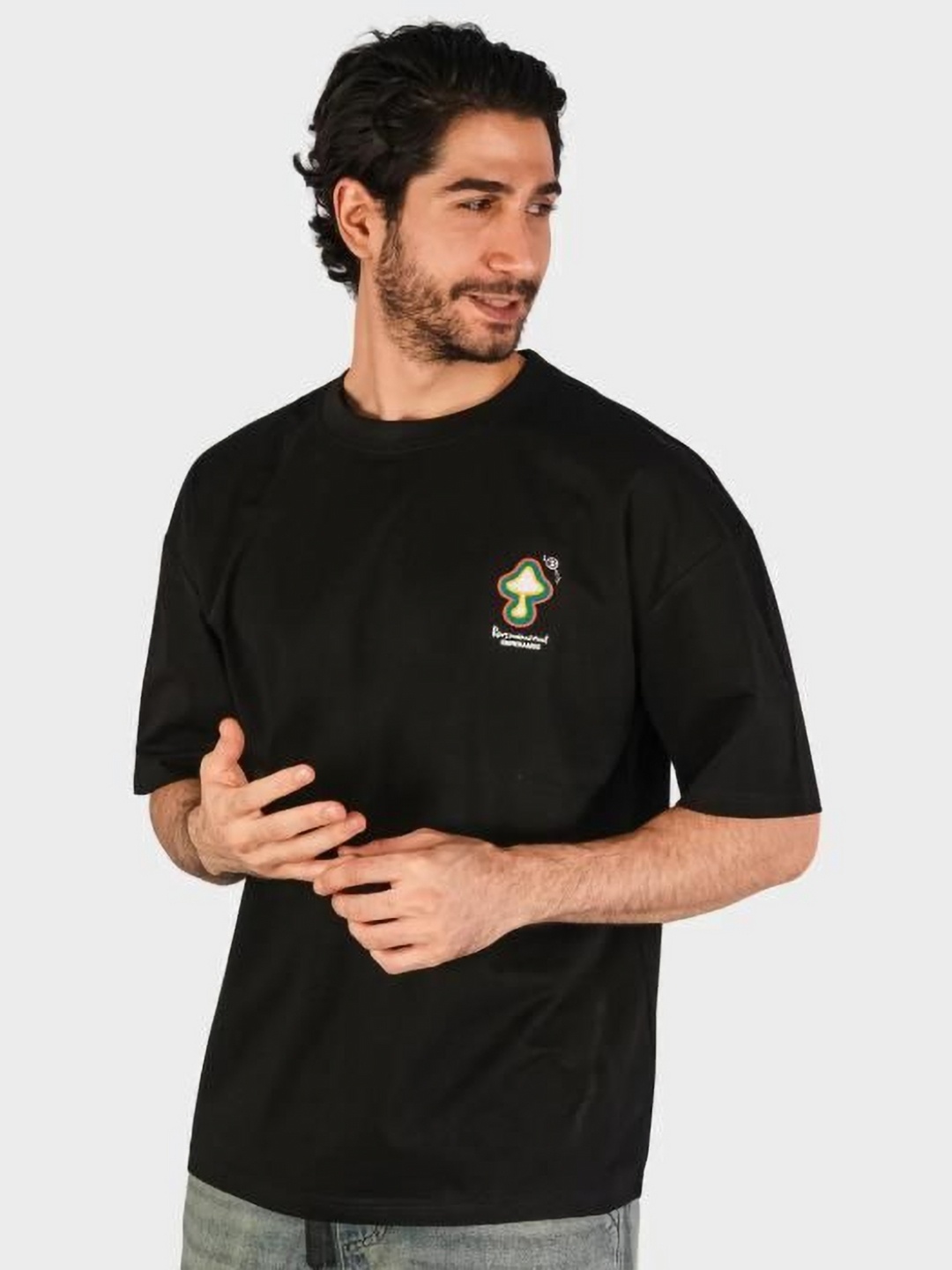 

BOTABOCHI Men Drop-Shoulder Sleeves T-shirt, Black
