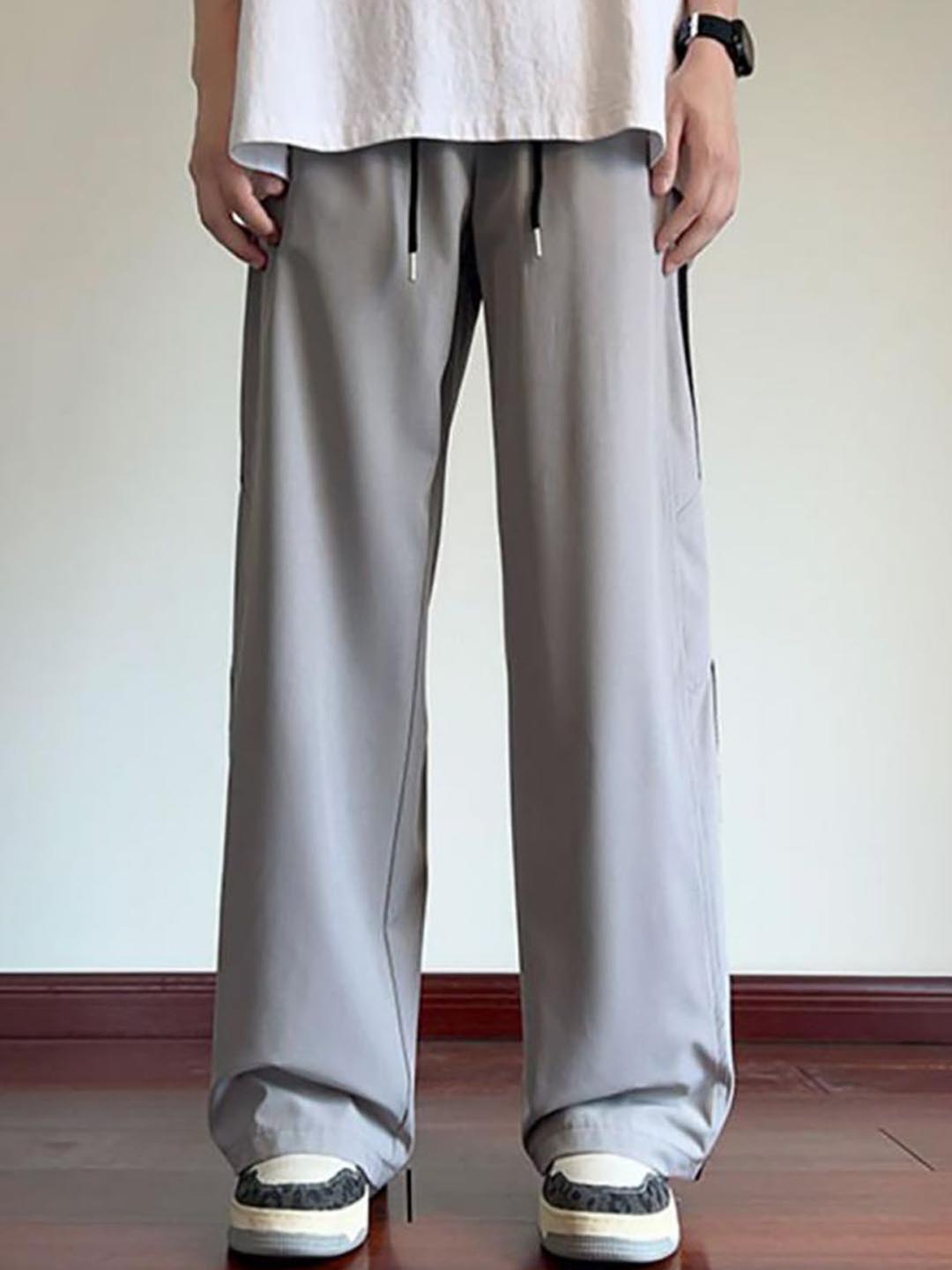 

StyleCast x Revolte Men Pleated Mid-Rise Wide Leg Trousers, Grey