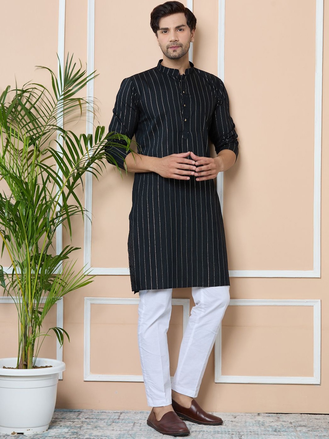 

See Designs Men Striped Thread Work Kurta, Black