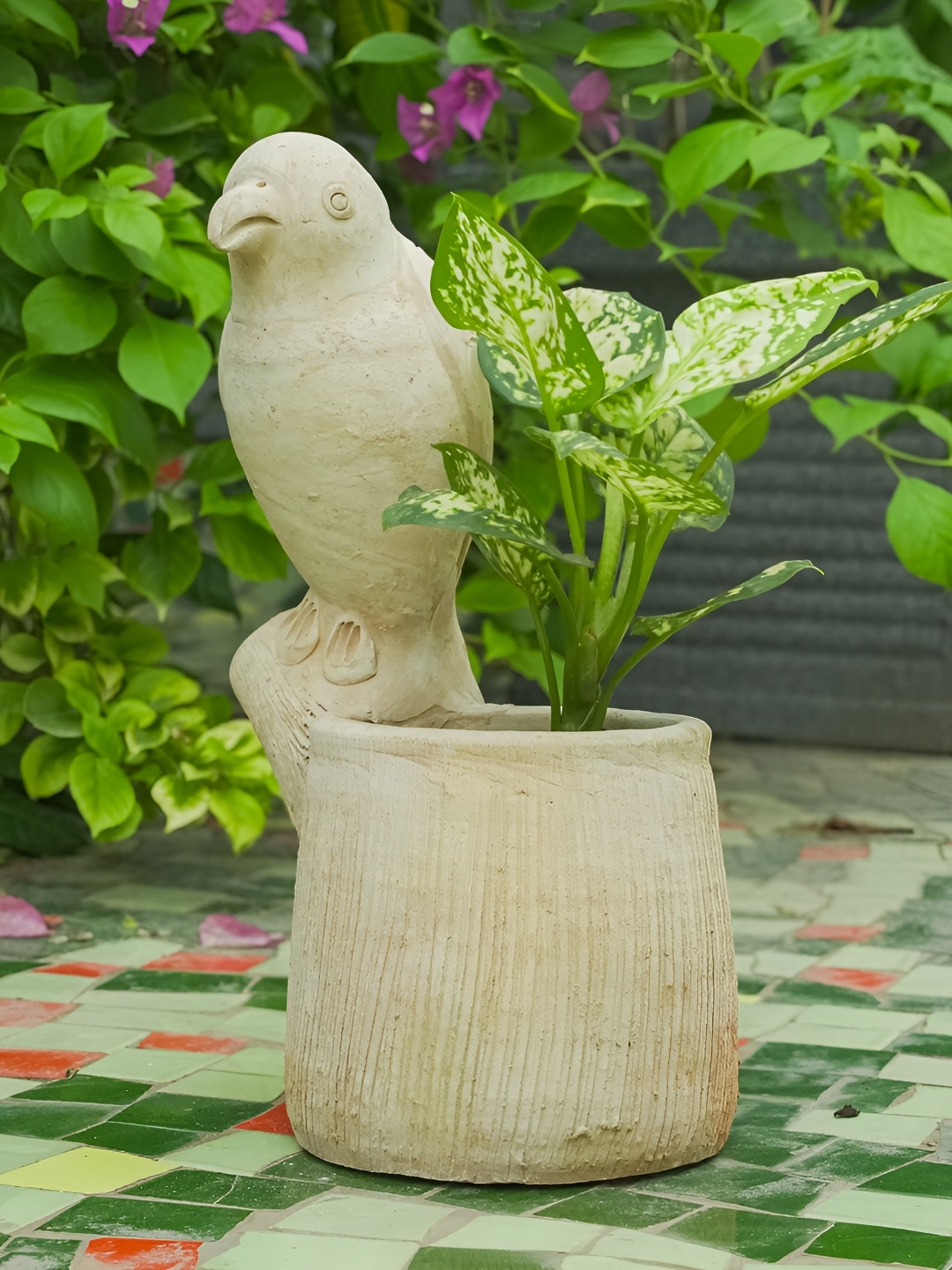 

Swadeh Vibrant Winged Parrot Clay Planter, Brown