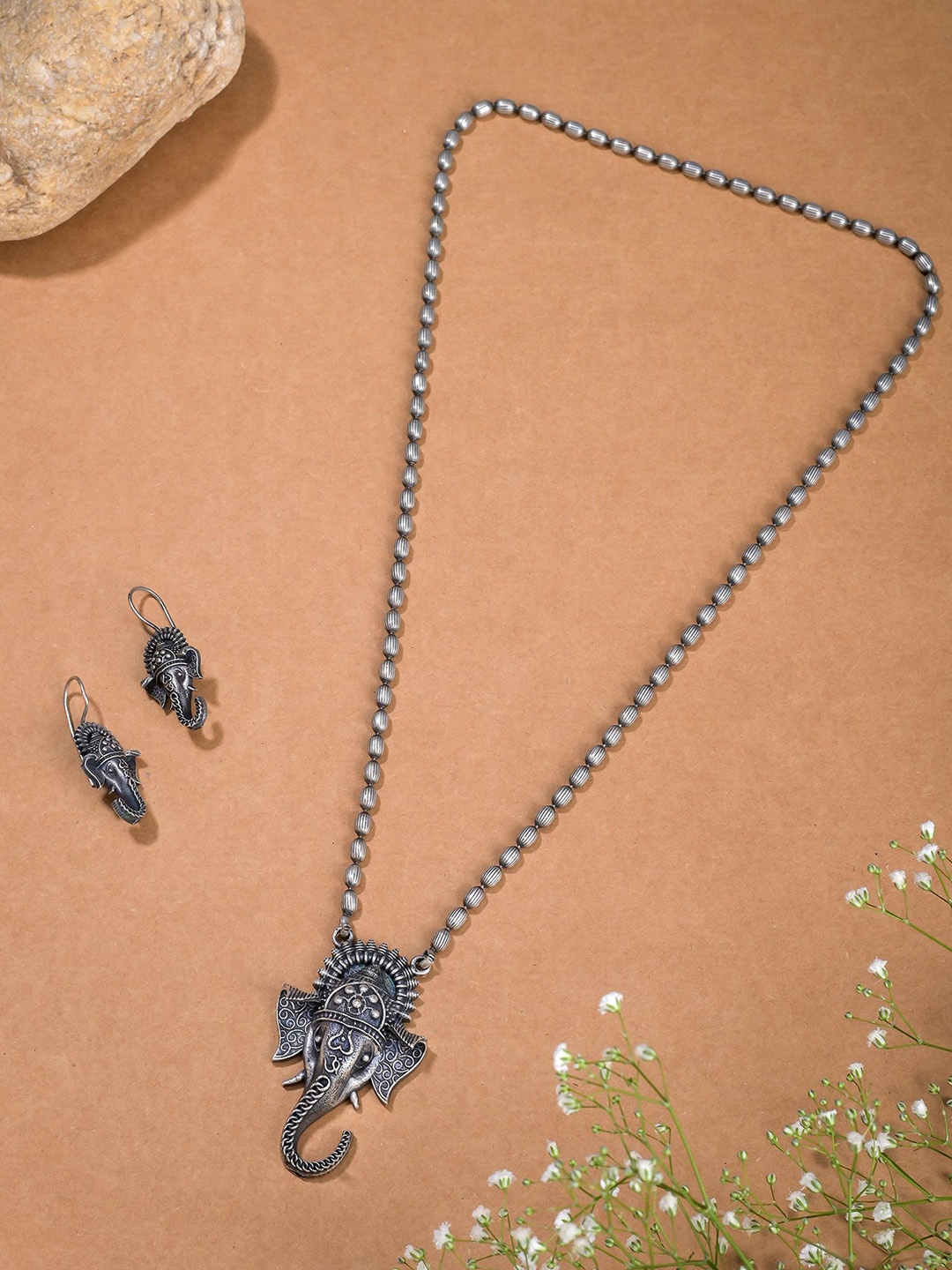 

Designbox Shree Ganesha Oxidised Pendant Set, Silver