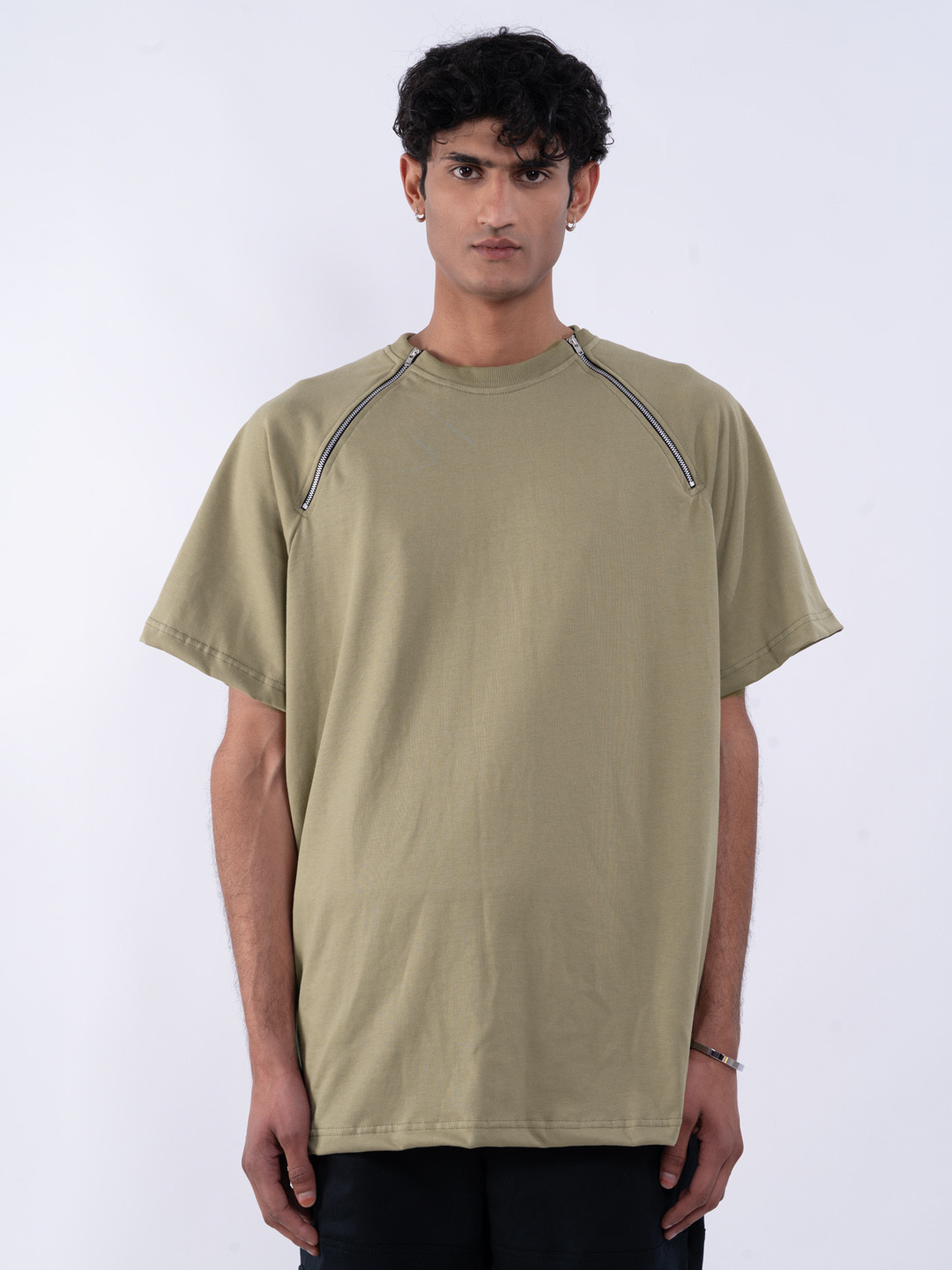 

UNRL Printed Pure Cotton Zip Detail Relaxed Fit T-shirt, Olive