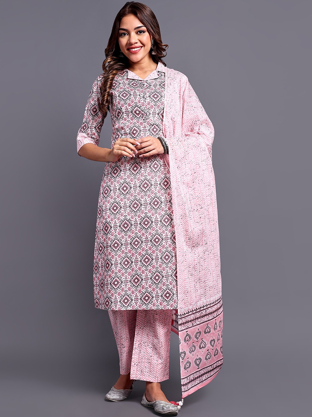 

Vastara the Label Ethnic Motifs Printed Regular Pure Cotton Kurta With Trousers & Dupatta, White