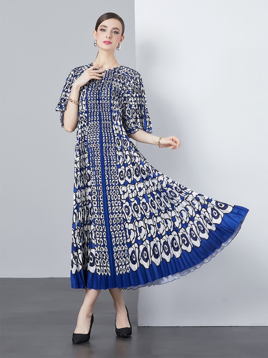 

JC Collection Women Ethnic Motifs Printed Flared Sleeve A-Line Midi Dress, Blue