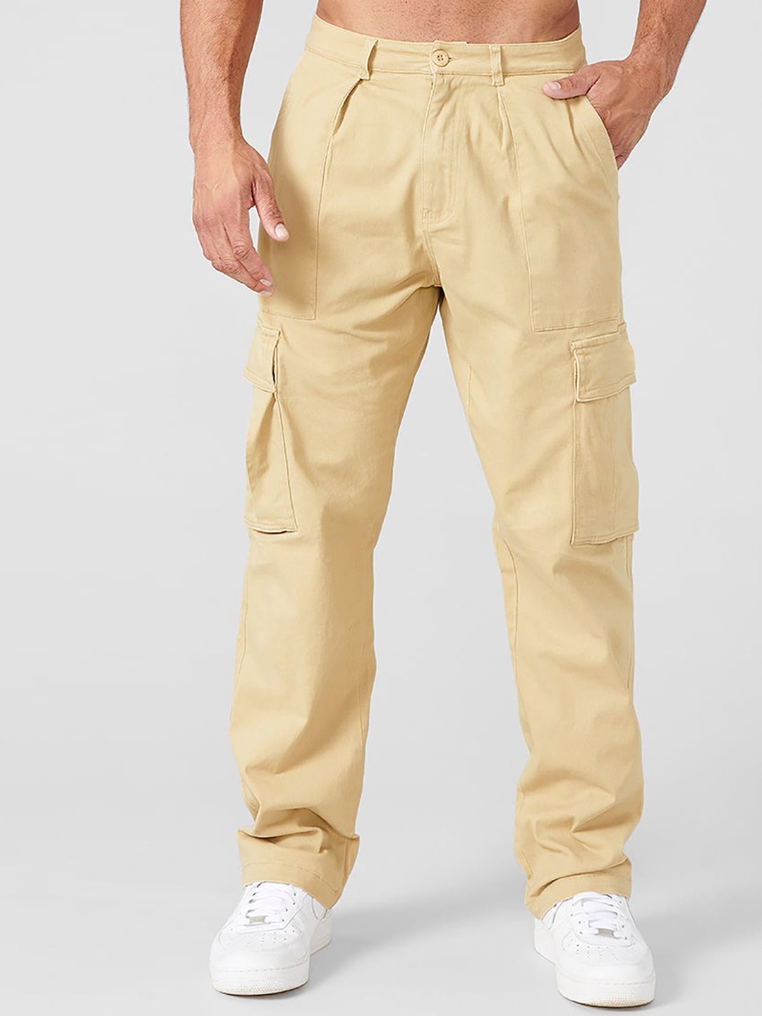 

StyleCast x Revolte Men Pleated Mid-Rise Regular Fit Cargos Trousers, Khaki