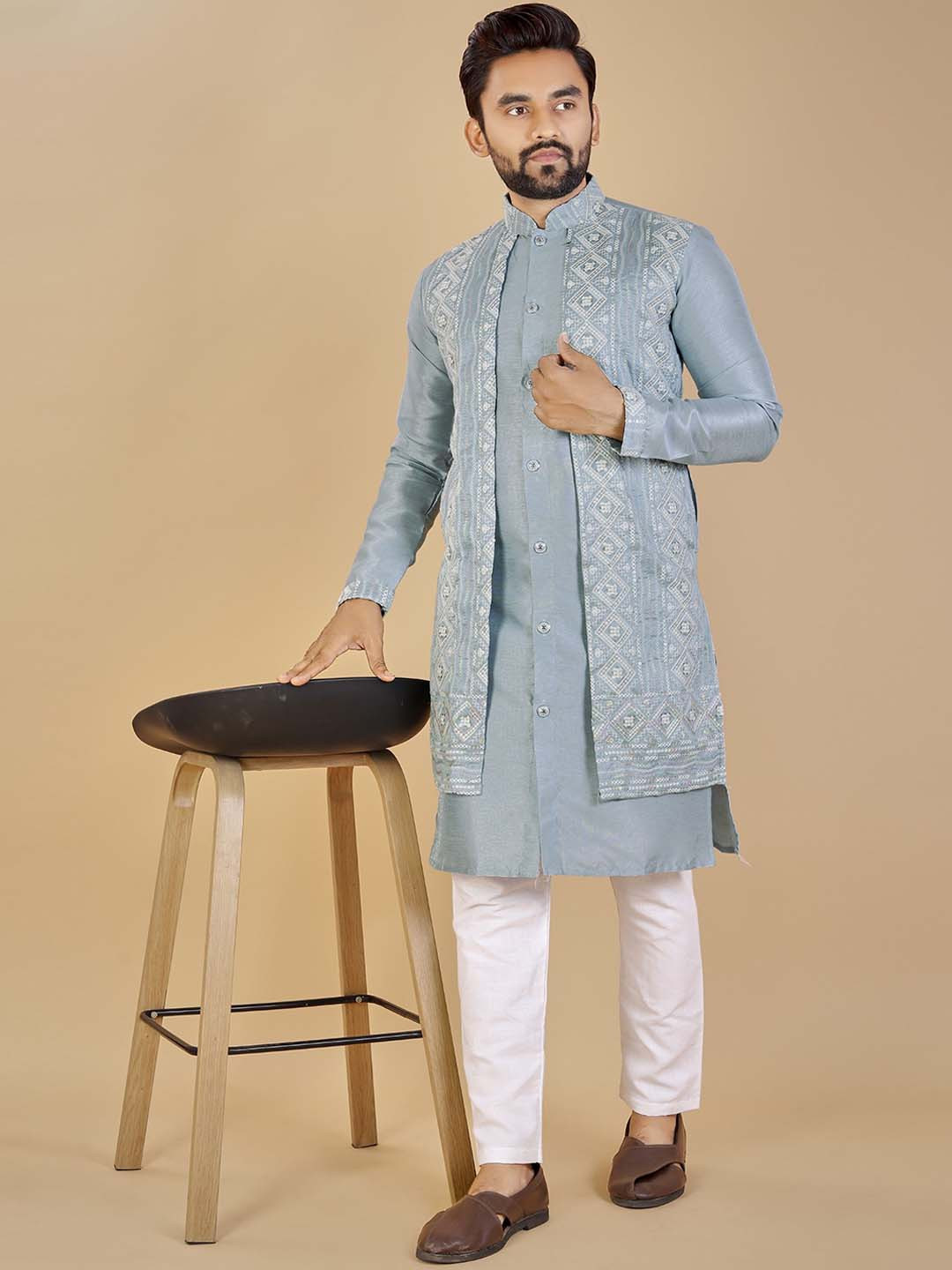

Anaita Geometric Embroidered Mandarin Collar Thread Work Jacquard Silk Straight Kurta, Blue