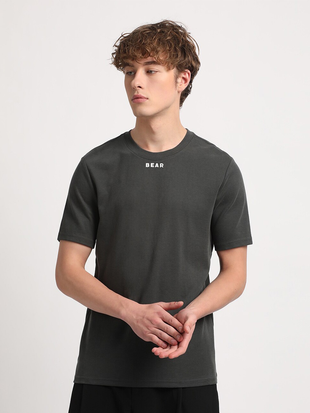 

THE BEAR HOUSE Slim Fit Round Neck T-shirt, Grey