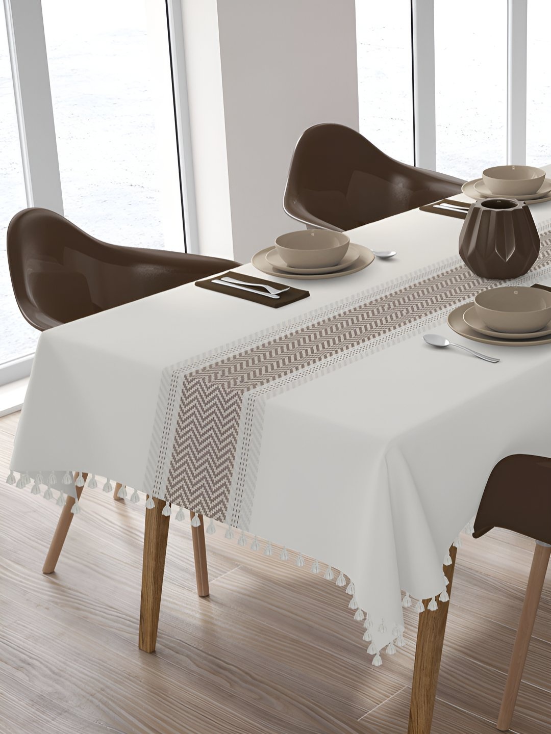 

HOME COLORS.IN Off White Striped Cotton 6-Seater Table Cover