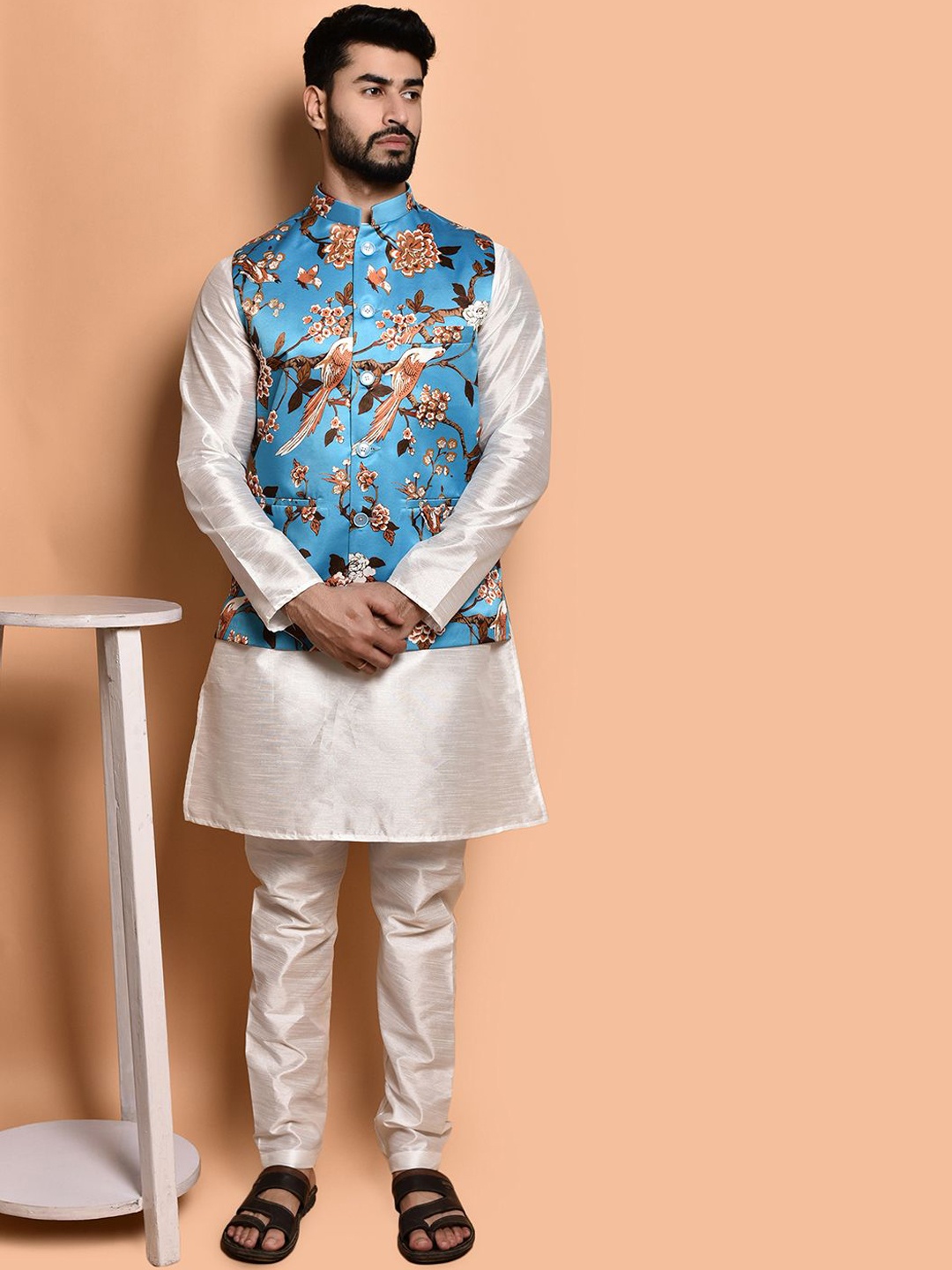 

PRINTCULTR Men Regular Pure Silk Kurta with Trousers, White