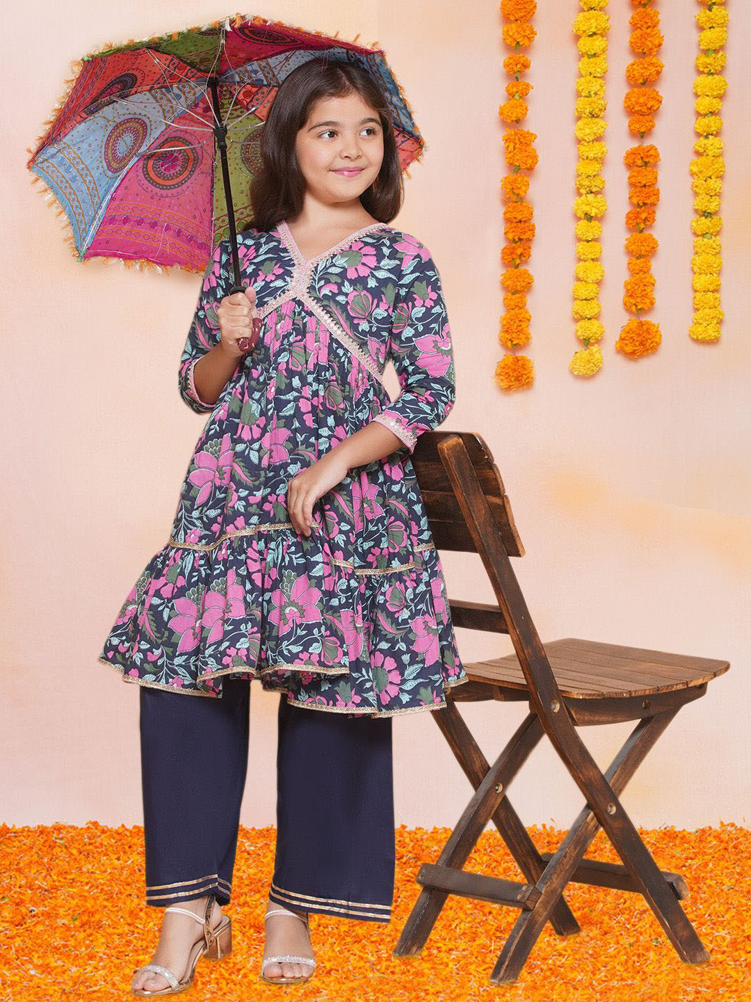 

Bitiya by Bhama Girls Floral Printed Empire Gotta Patti Pure Cotton Kurta with Palazzos, Blue