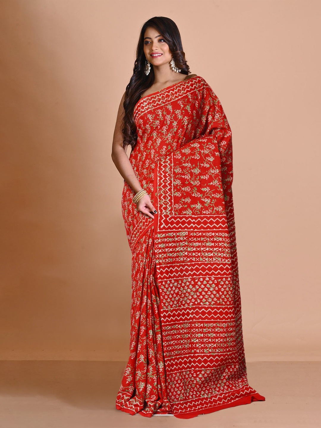 

Unnati Silks Ethnic Motifs Pure Cotton Handloom Block Print Saree, Maroon