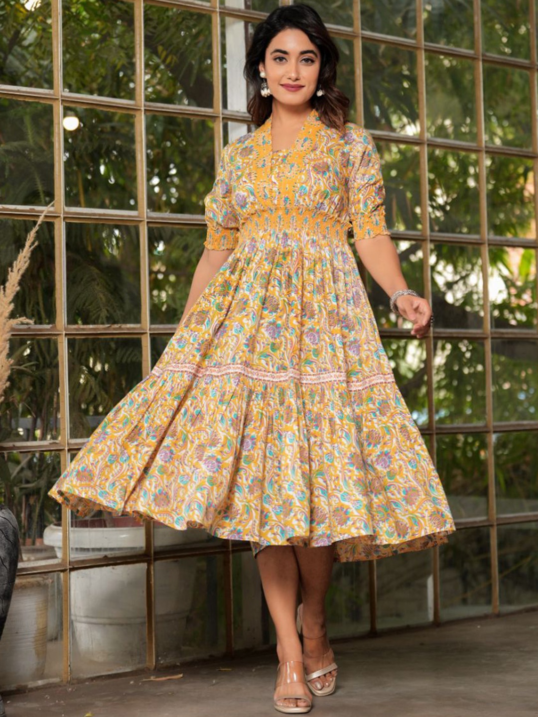 

KALINI Women Floral Printed Floral Anarkali Kurta, Mustard