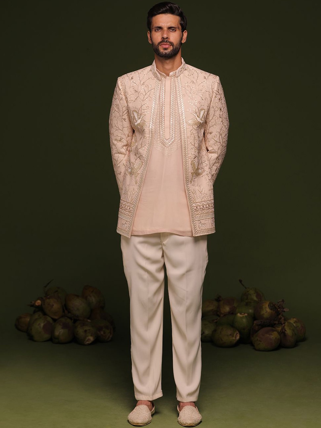 

KALPRAAG Embroidered Mandarin Collar Sherwani, Pink