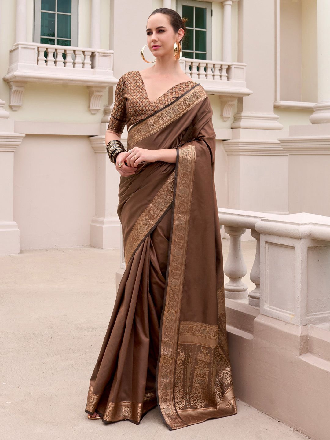 

Anouk Zari Silk Blend Banarasi Saree, Brown