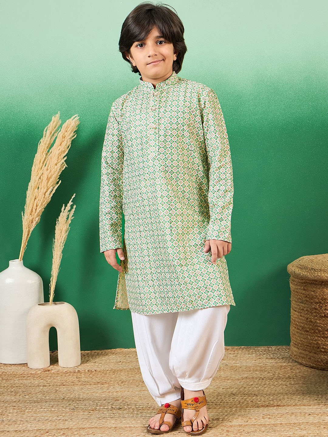 

Sangria Boys Printed Kurta With Patiala, Green