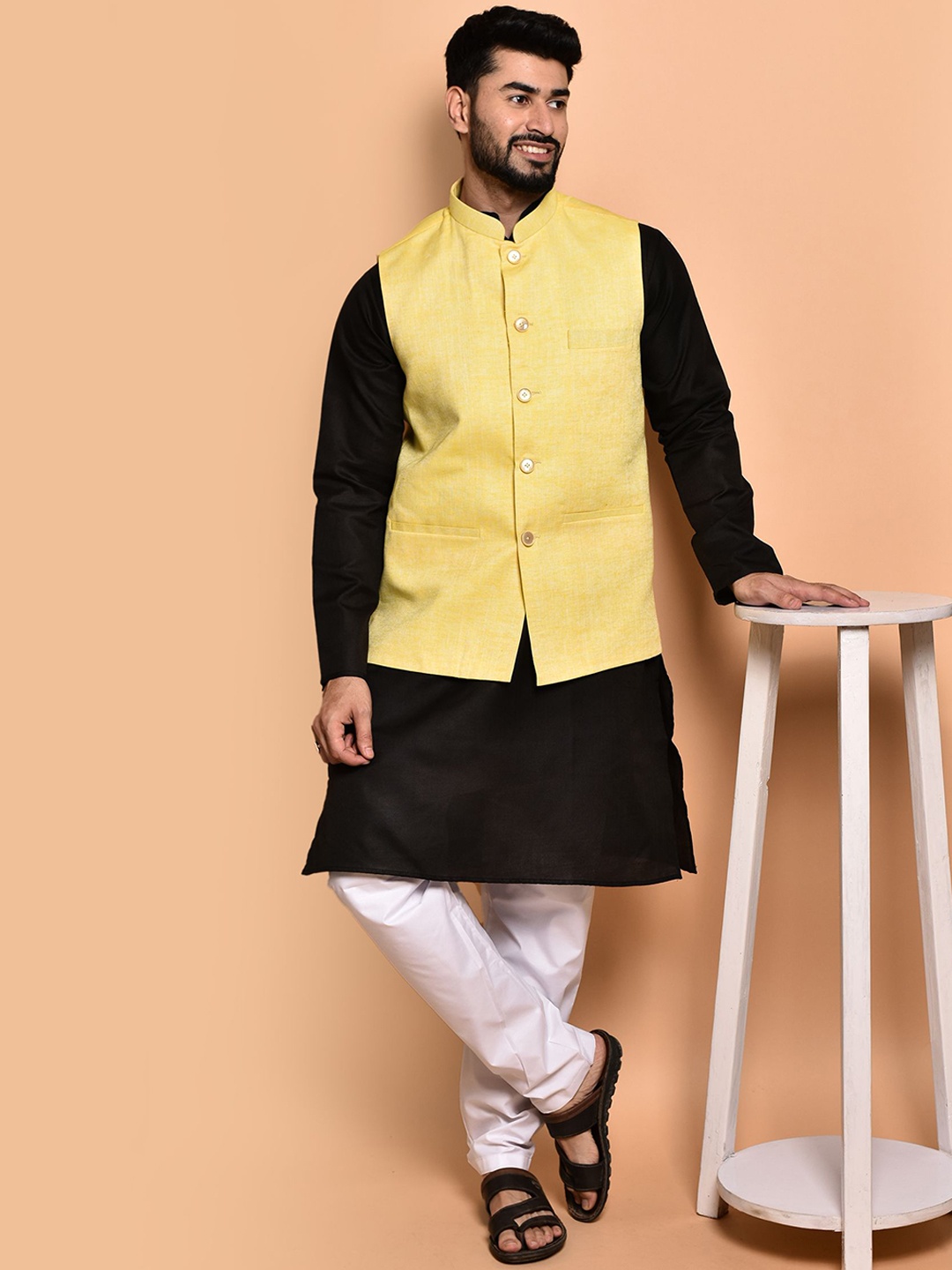 

PRINTCULTR Men Regular Pure Cotton Kurta with Trousers, Black