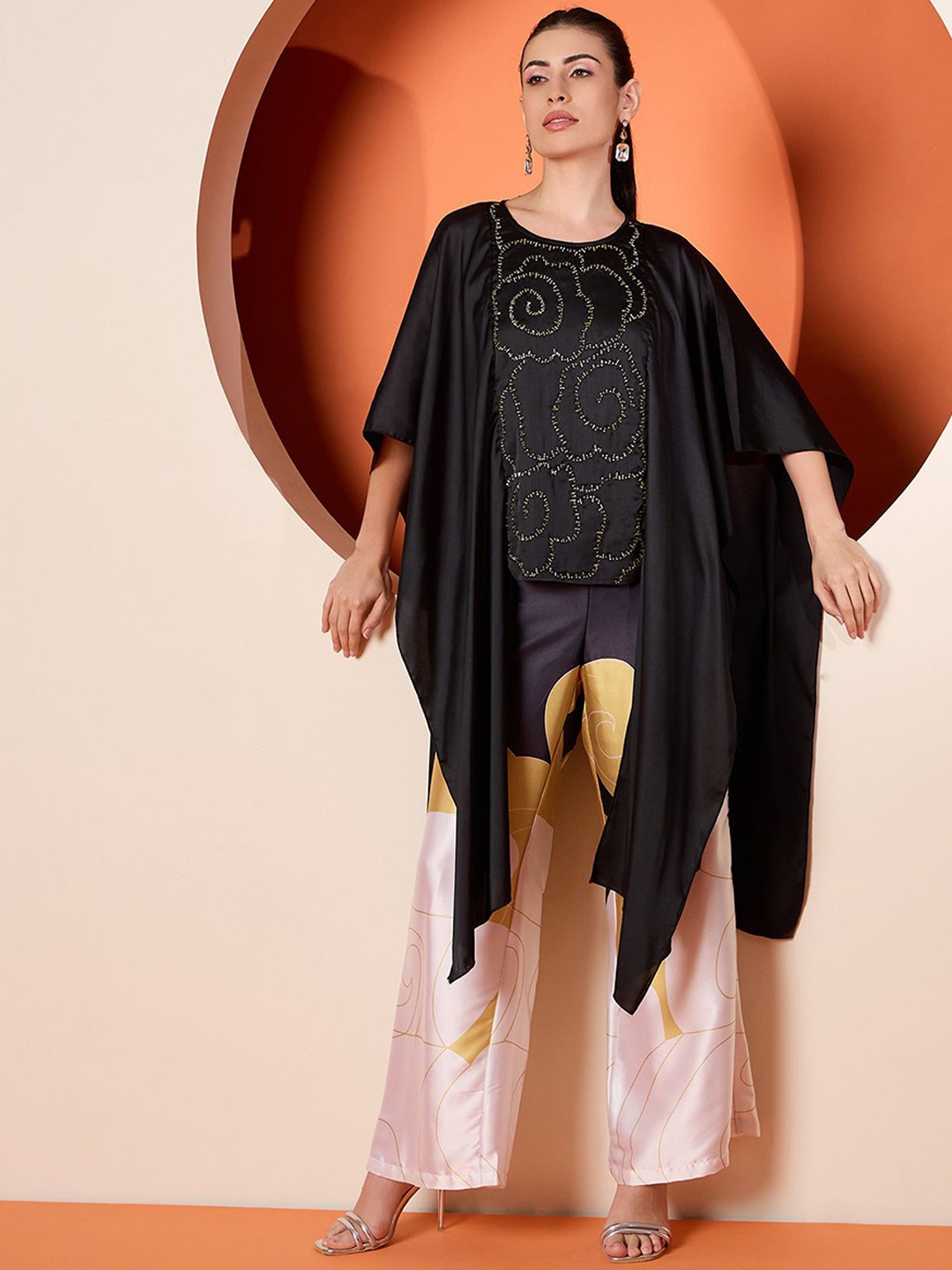 

Antheaa Embellished Round Neck Short Sleeves Top & Trouser, Black
