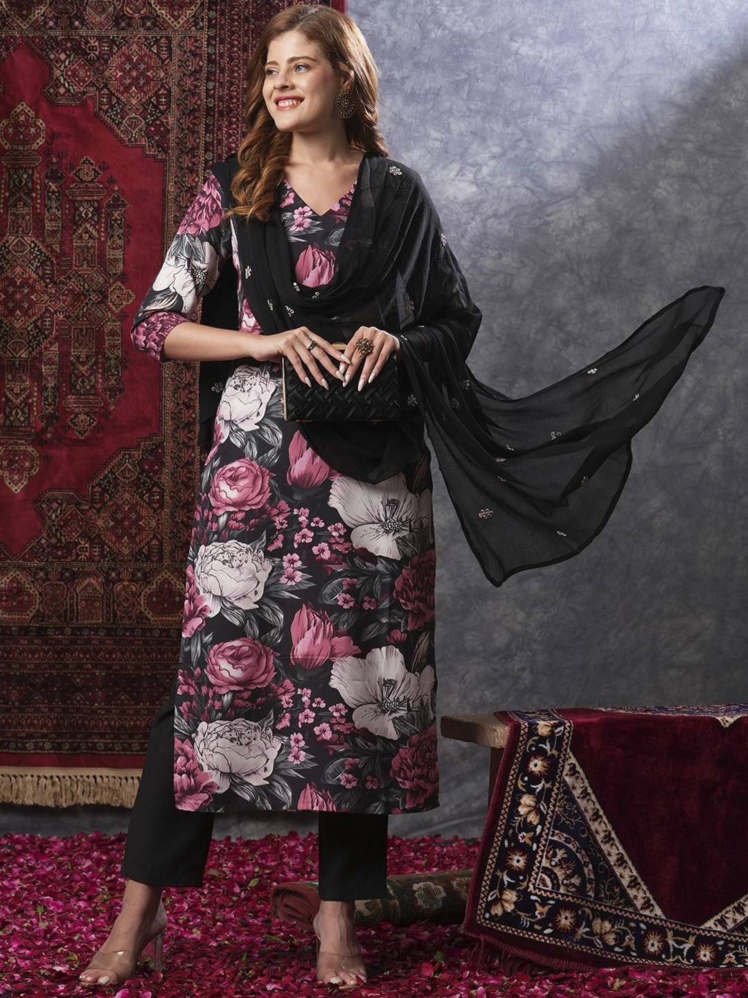 

GoSriKi Women Floral Printed Regular Kurta with Trousers & With Dupatta, Black
