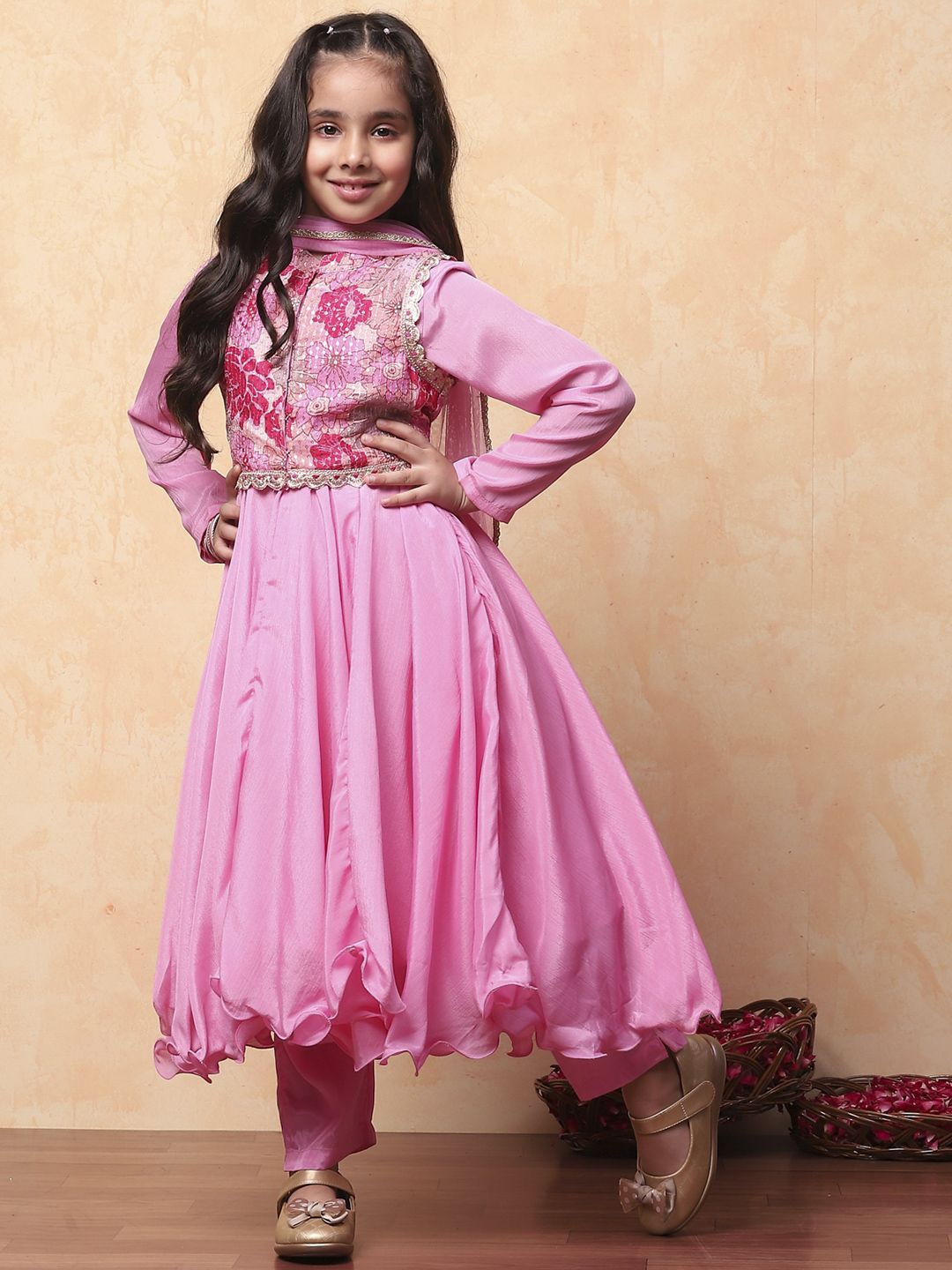 

Biba Girls Floral Printed Sequinned Regular Anarkali Kurta with Palazzos & Dupatta, Pink