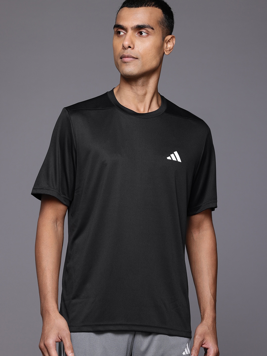 

ADIDAS Round Neck T-shirt, Black