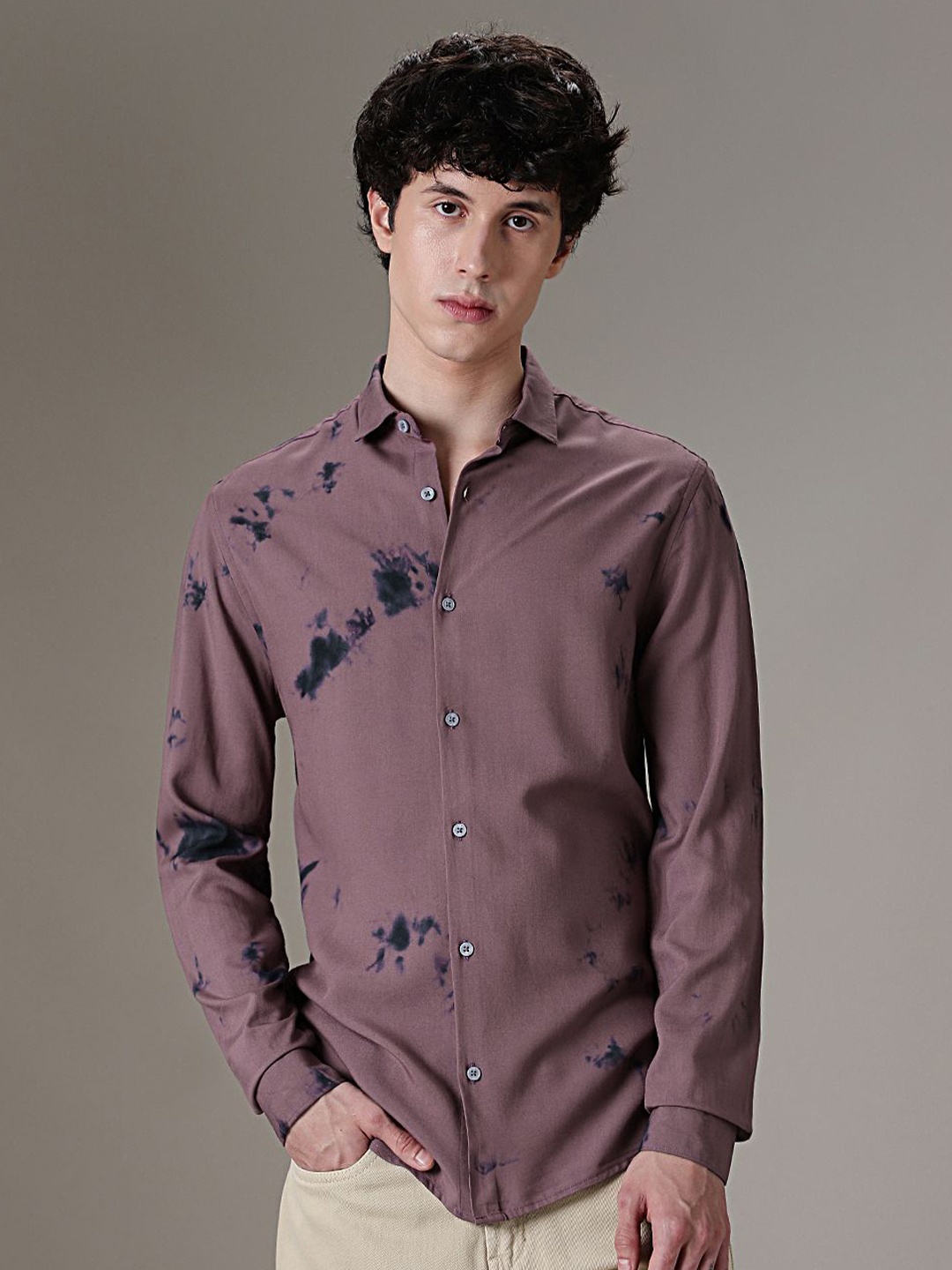 

Banana Club Men Classic Slim Fit Opaque Printed Casual Shirt, Mauve