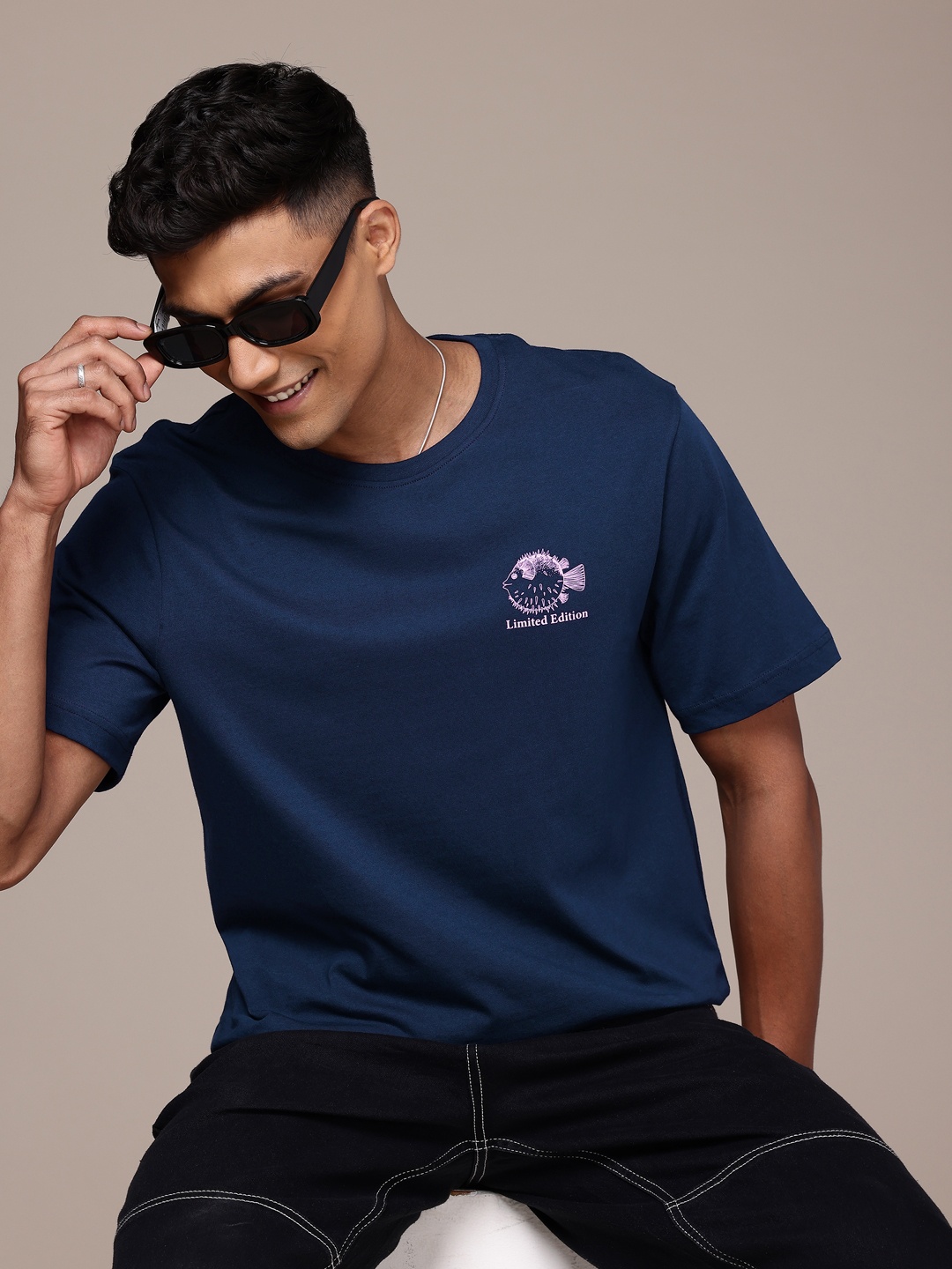 

WROGN Men Comfort Fit Pure Cotton T-shirt, Navy blue