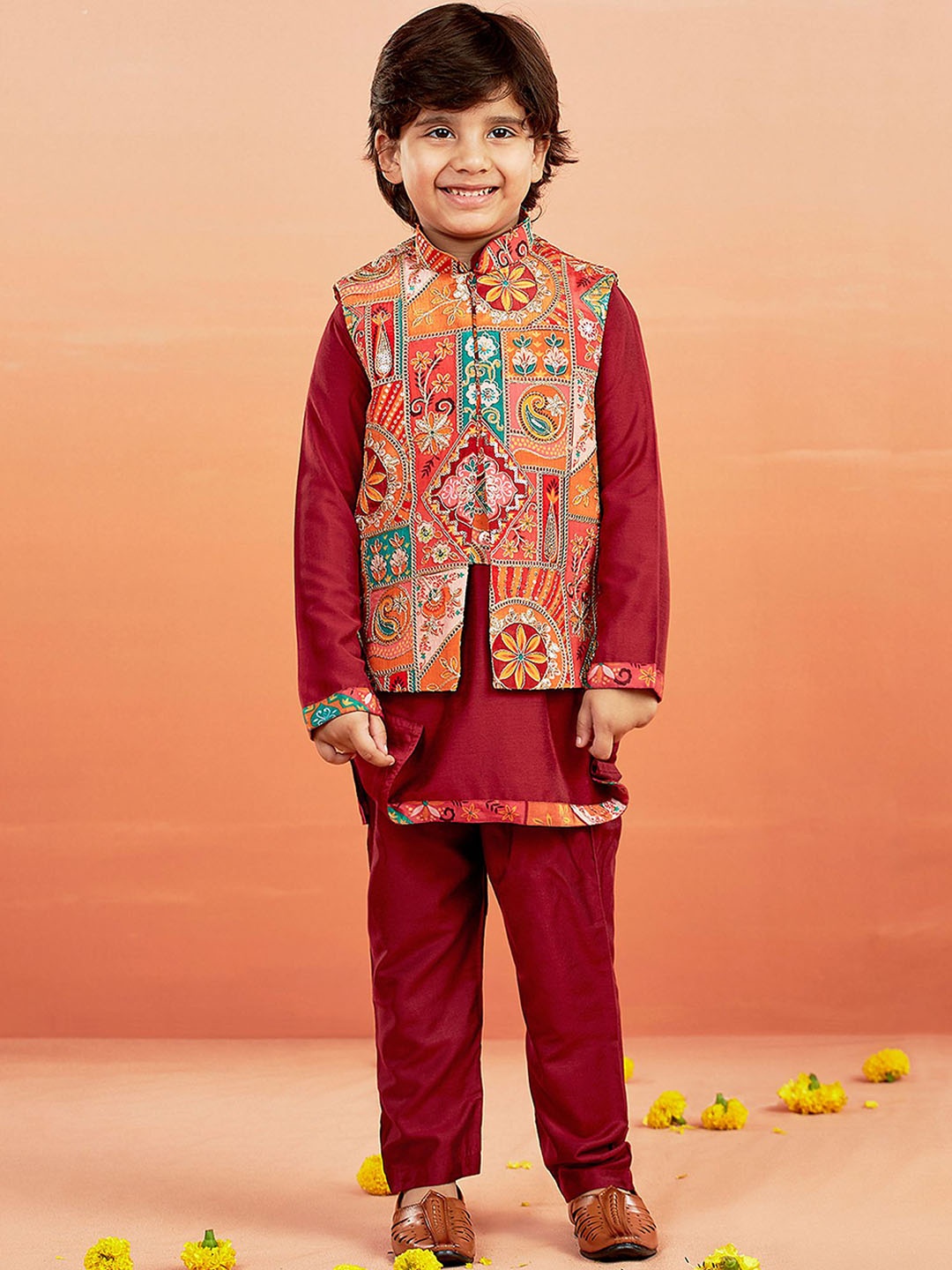 

VASTRAMAY Boys Mandarin Collar Regular Kurta With Pyjama & Embroidered Nehru Jacket, Maroon