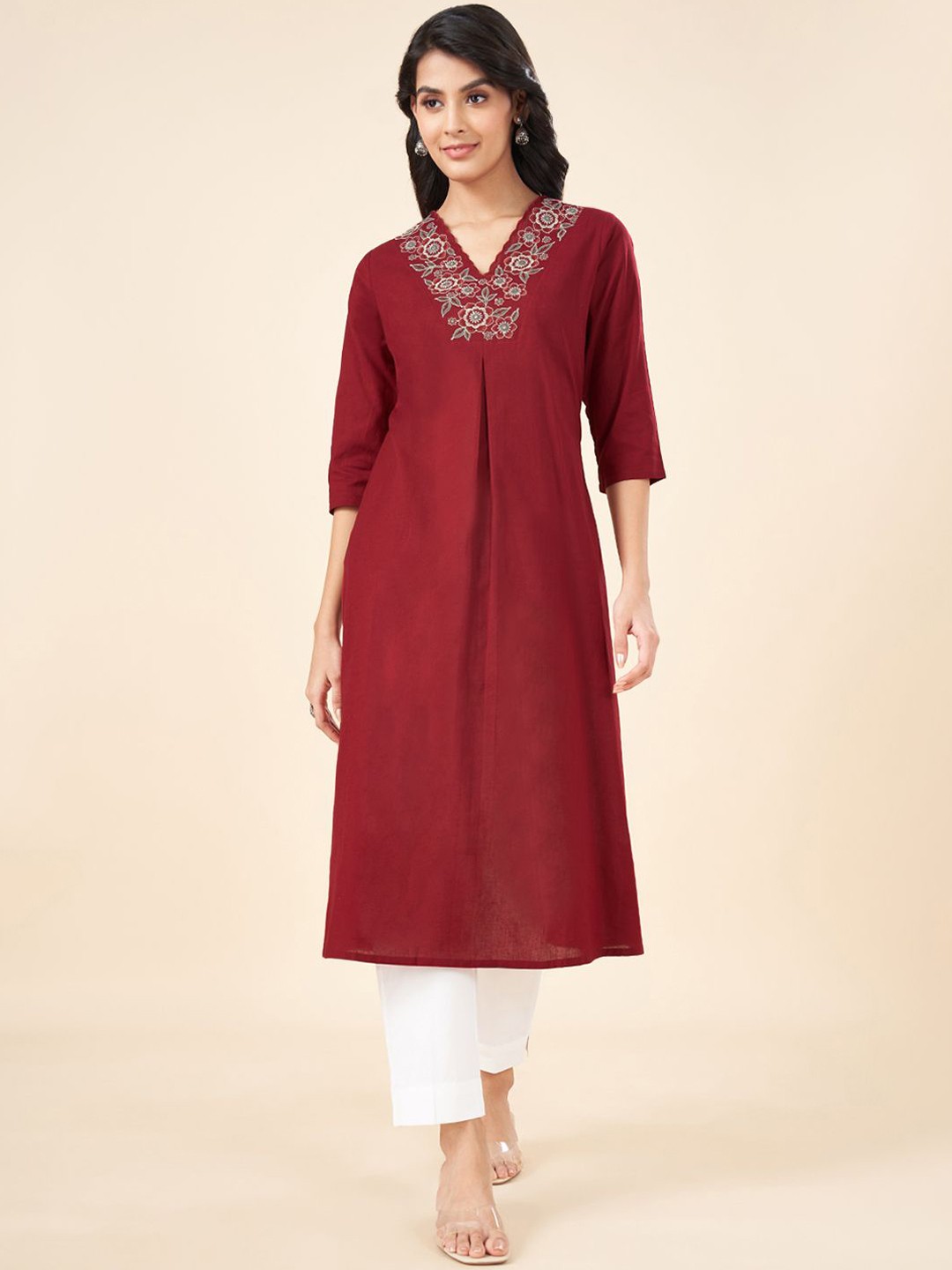 

RANGMANCH BY PANTALOONS Floral Yoke Design Thread Work A-Line Kurta, Red