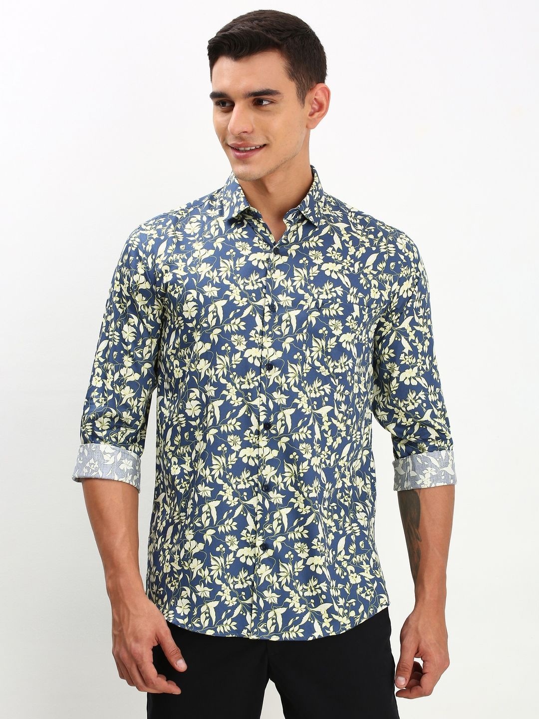 

Allen Solly Men Spread Collar Floral Printed Cotton Slim Fit Casual Shirt, Blue