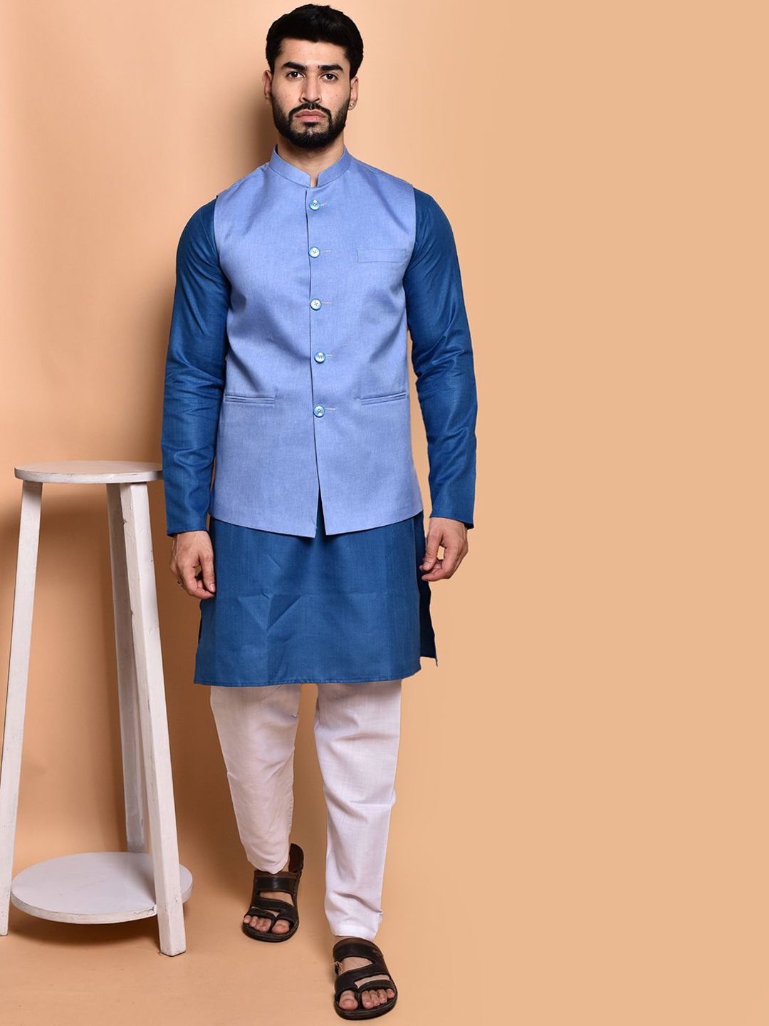 

PRINTCULTR Men Regular Pure Cotton Kurta with Trousers, Blue